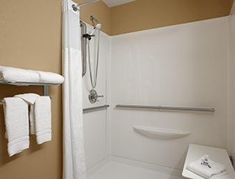 Microtel Inn & Suites By Wyndham Mineral Wells/Parkersburg photo 17
