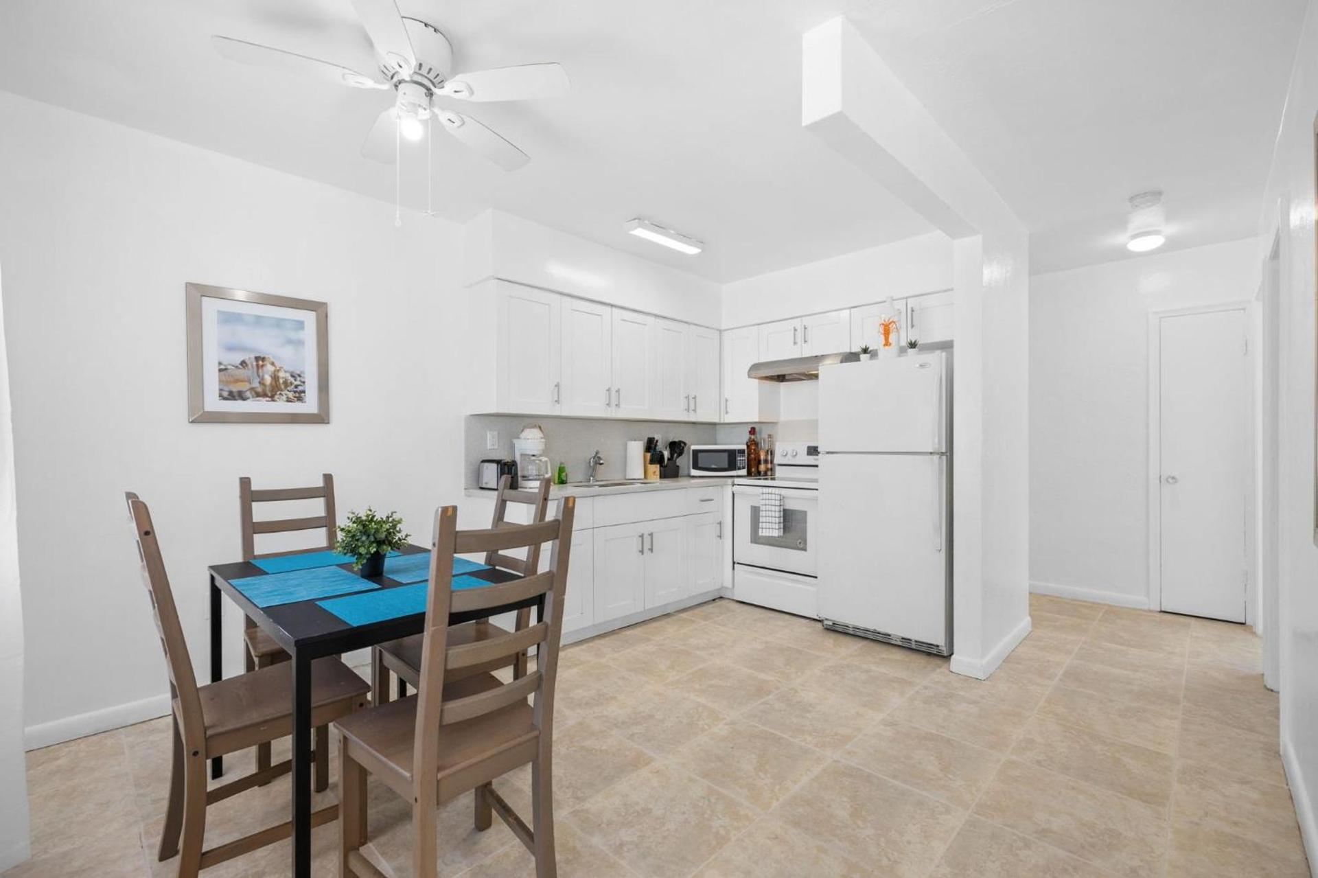 Sunset Inn - Hallandale Beach photo 8