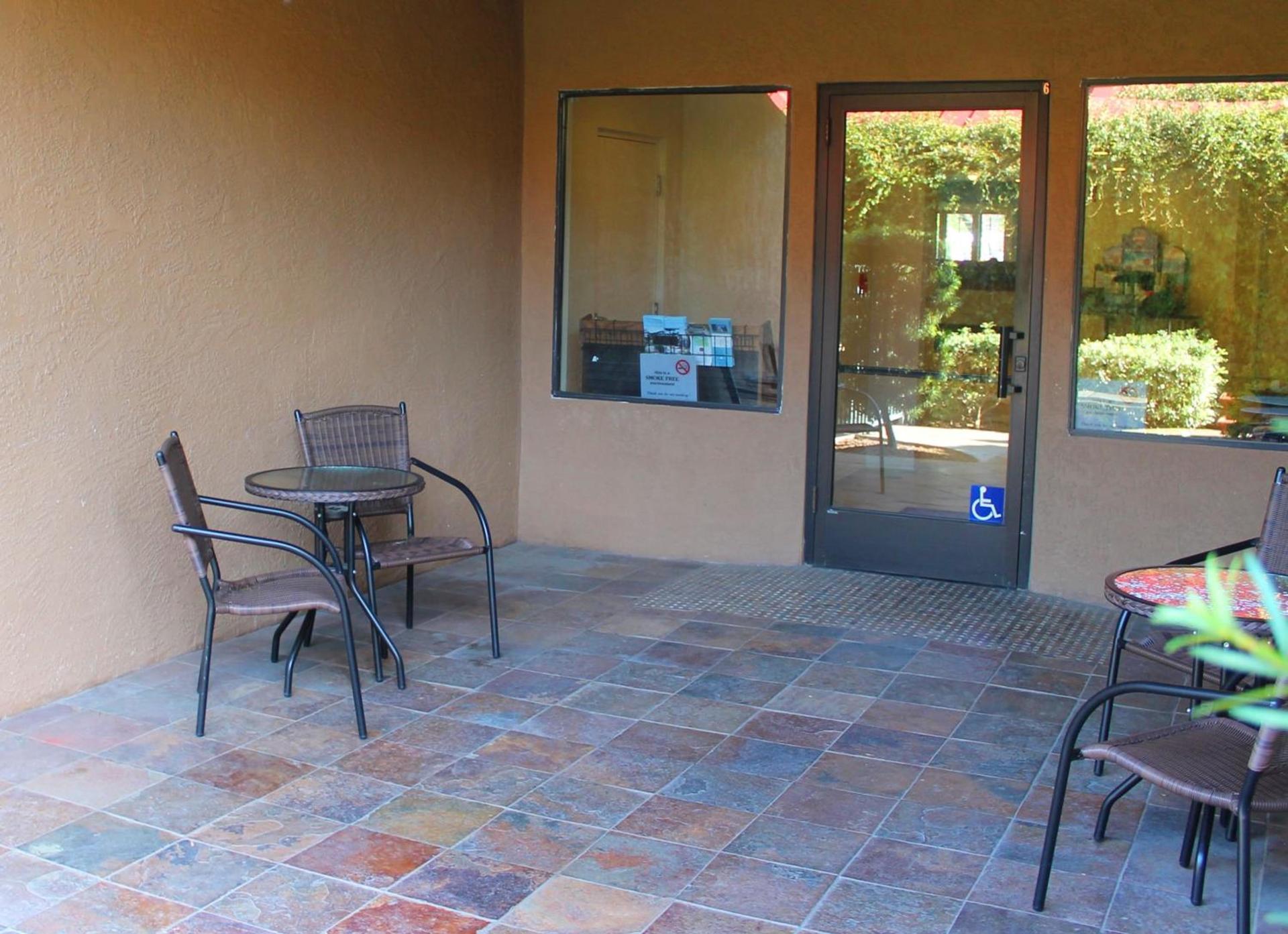Governors Inn Hotel photo 3