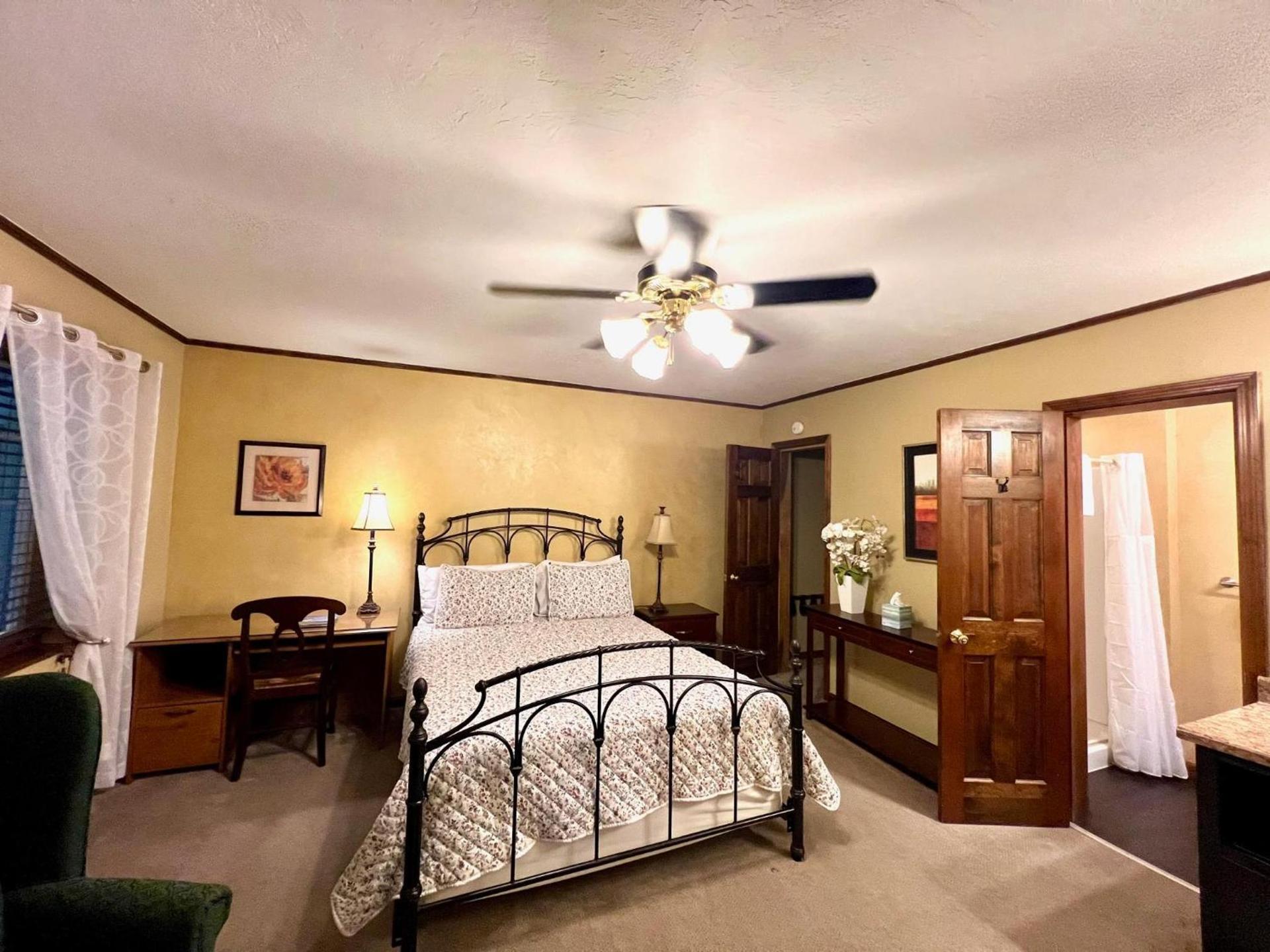 The Mount Vernon Inn photo 24