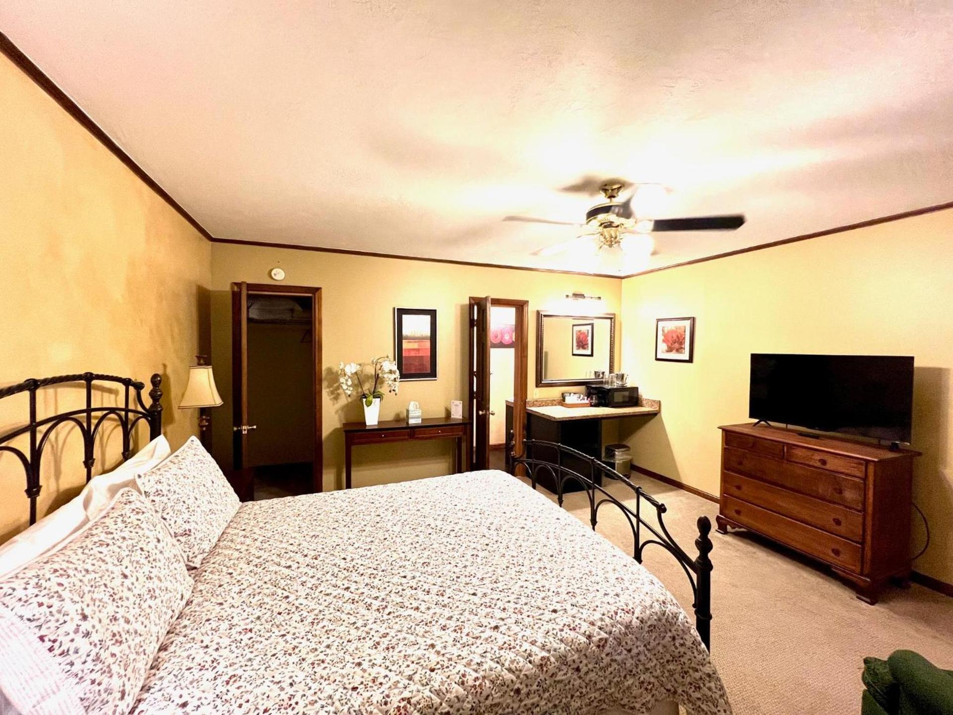 The Mount Vernon Inn photo 25