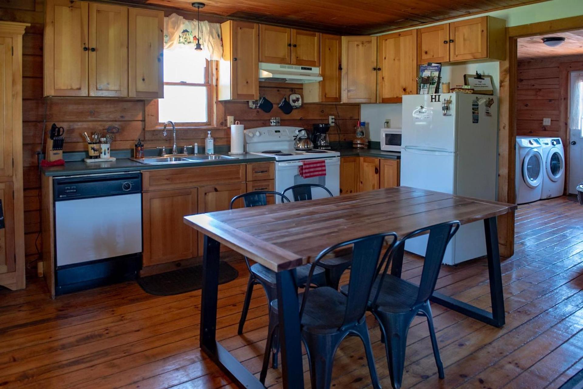 Mill Creek Cabins photo 11