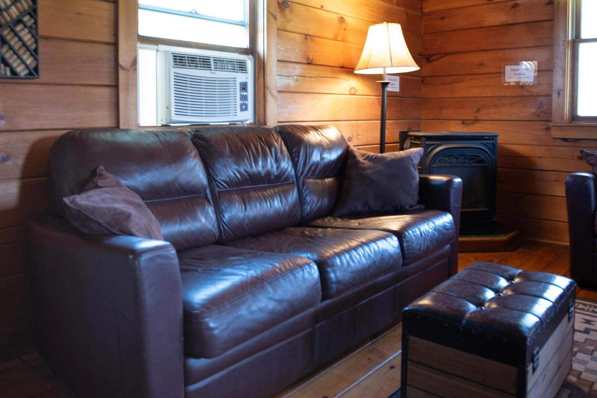 Mill Creek Cabins photo 12