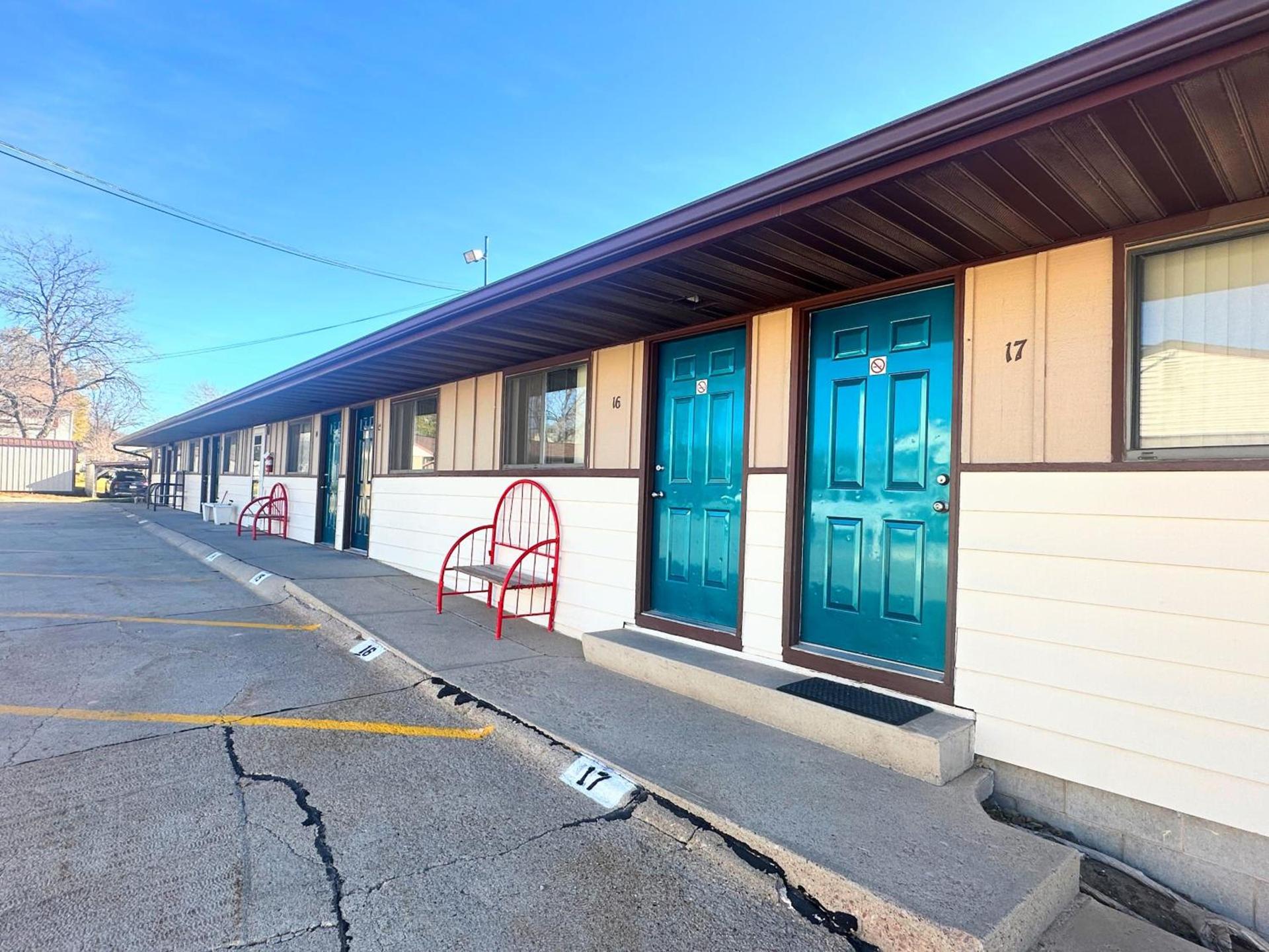 Westerner Motel photo 20