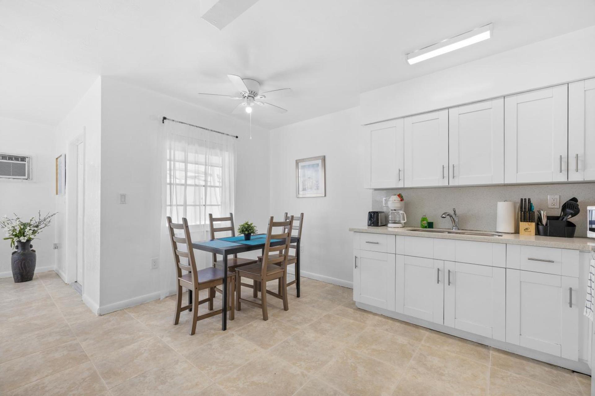 Sunset Inn - Hallandale Beach photo 48