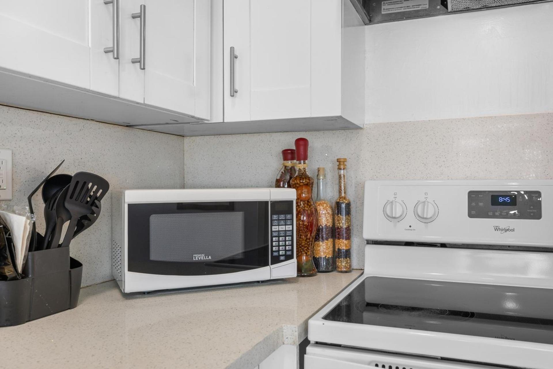 Sunset Inn - Hallandale Beach photo 49