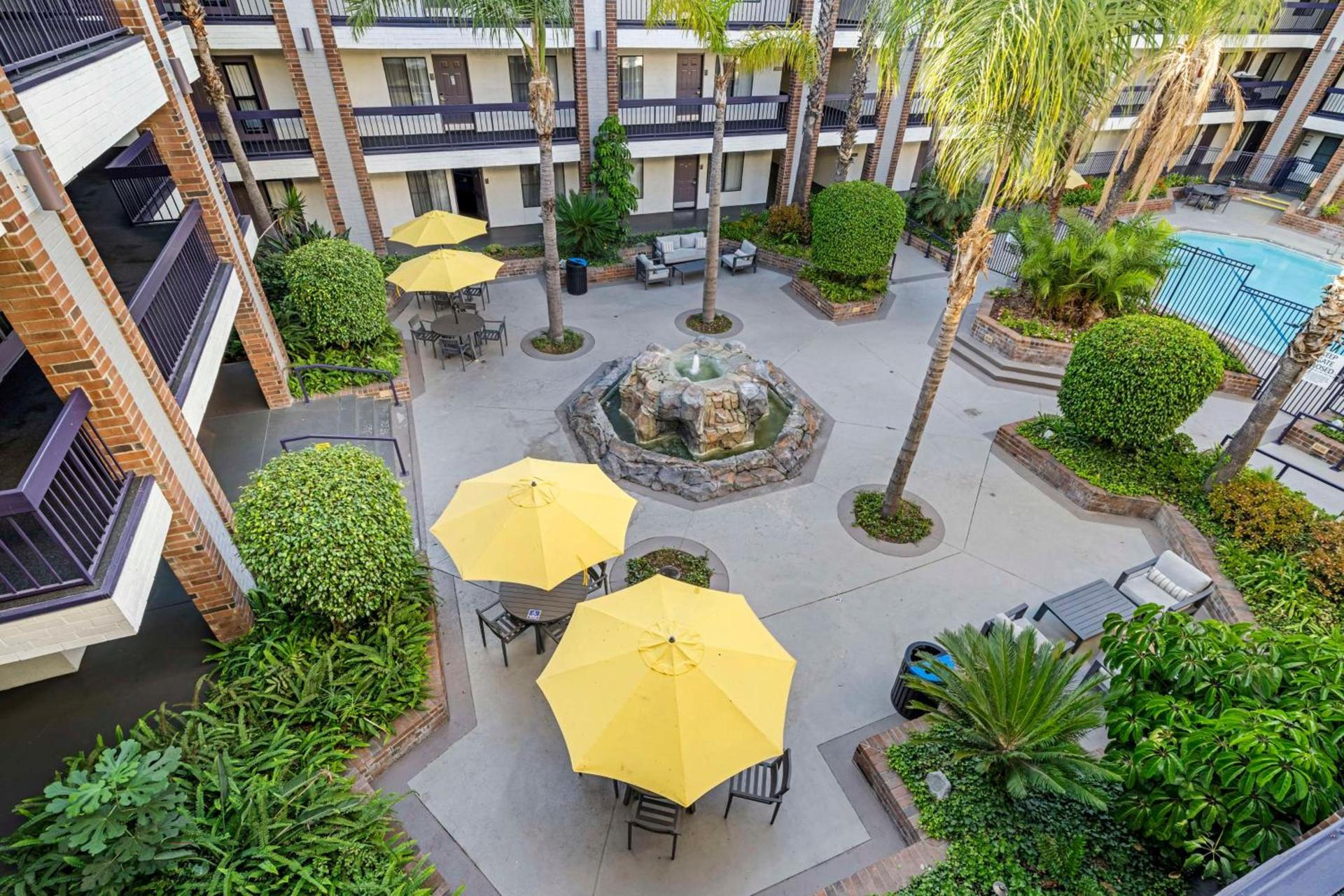 Best Western Plus Meridian Inn & Suites, Anaheim-Orange photo 17