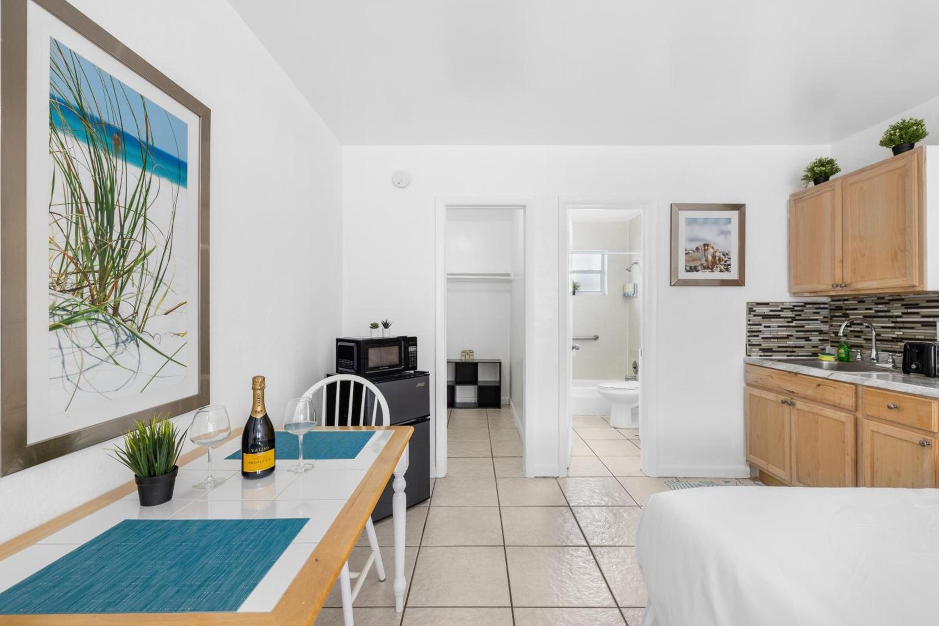 Sunset Inn - Hallandale Beach photo 67