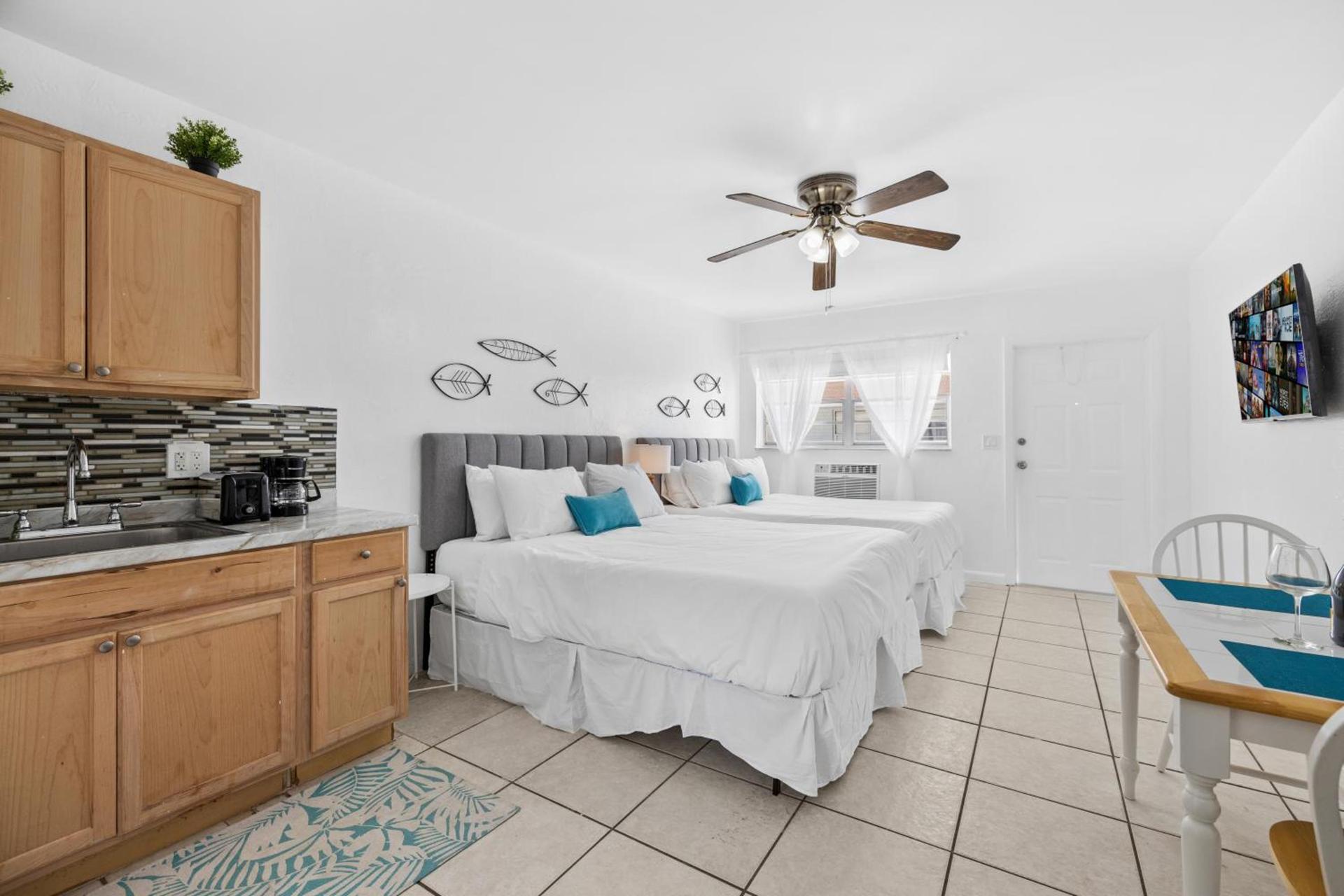 Sunset Inn - Hallandale Beach photo 75