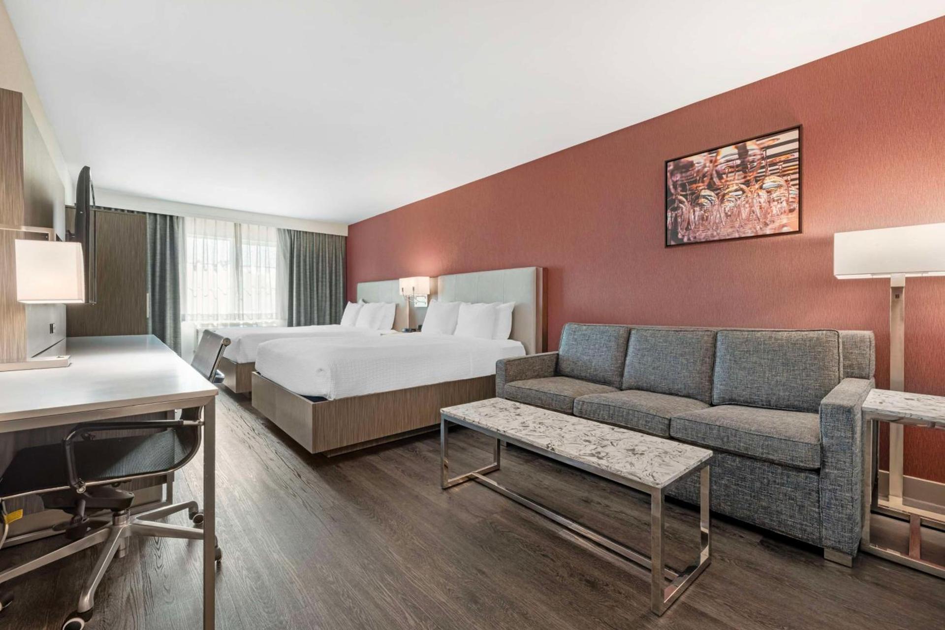 Best Western Plus Temecula Wine Country Hotel & Suites photo 23
