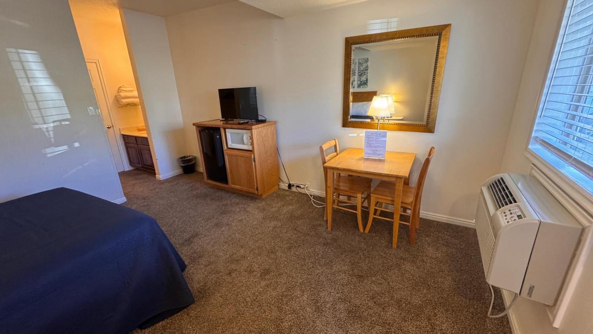 Temple View Lodge photo 15