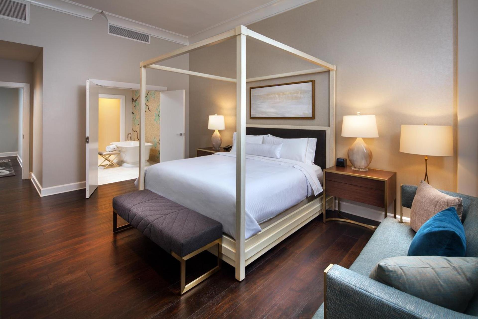 The Westin Oaks Houston at the Galleria photo 39