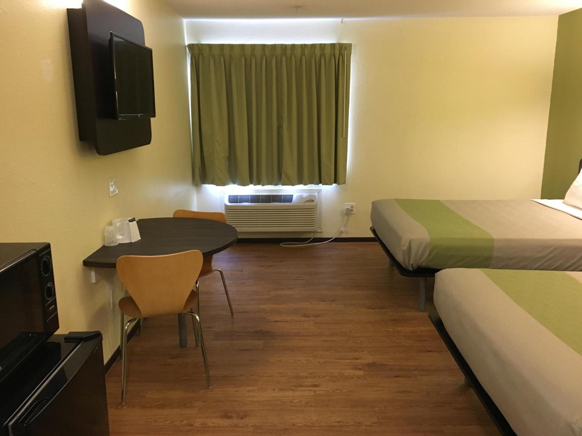 Motel 6-Troy, IL photo 14