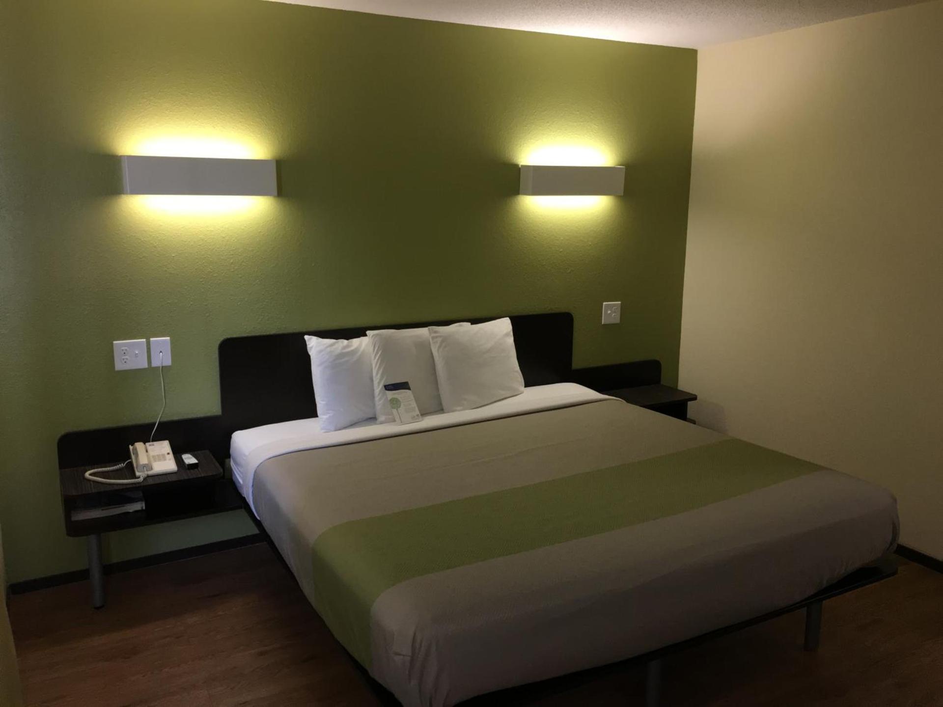 Motel 6-Troy, IL photo 16