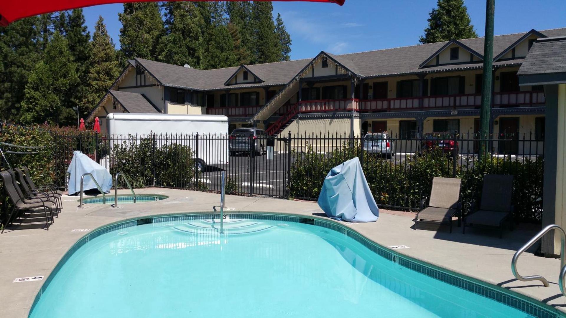 Wildwood Inn photo 3
