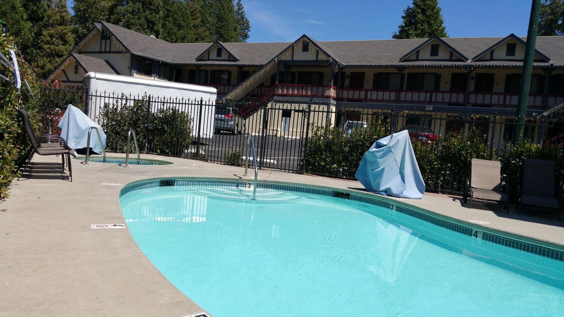 Wildwood Inn photo 8