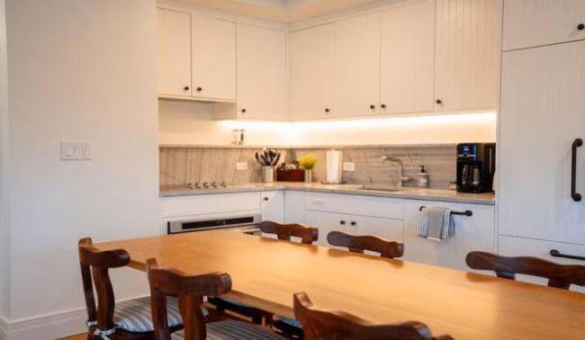 Canoe Place Inn & Cottages photo 11