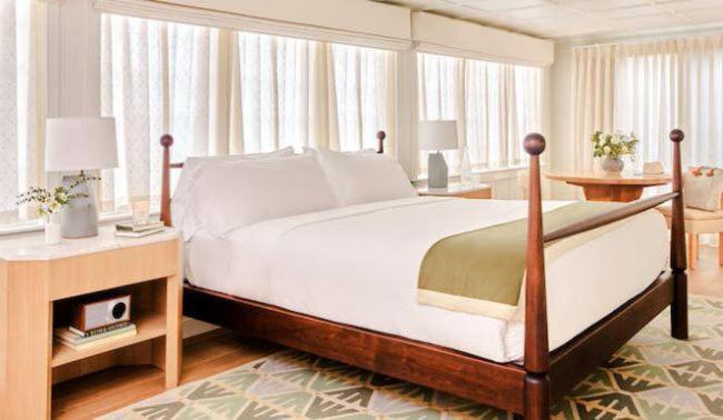 Canoe Place Inn & Cottages photo 50
