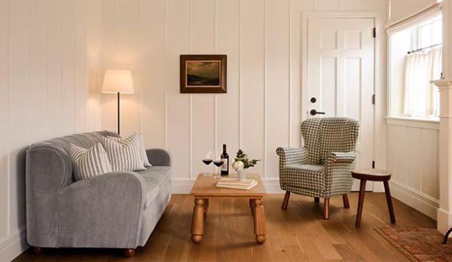 Canoe Place Inn & Cottages photo 64