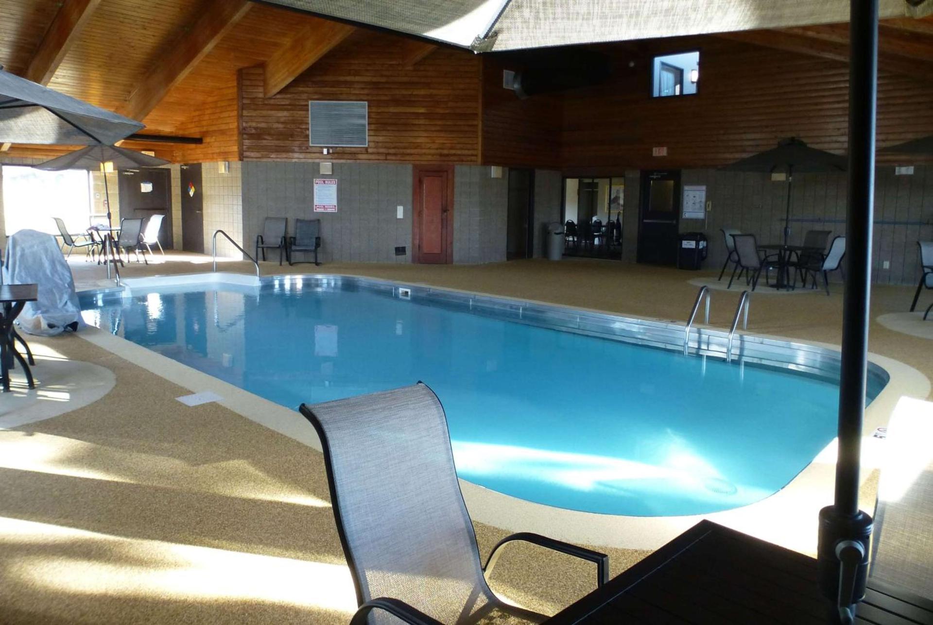 AmericInn by Wyndham Mitchell photo 4
