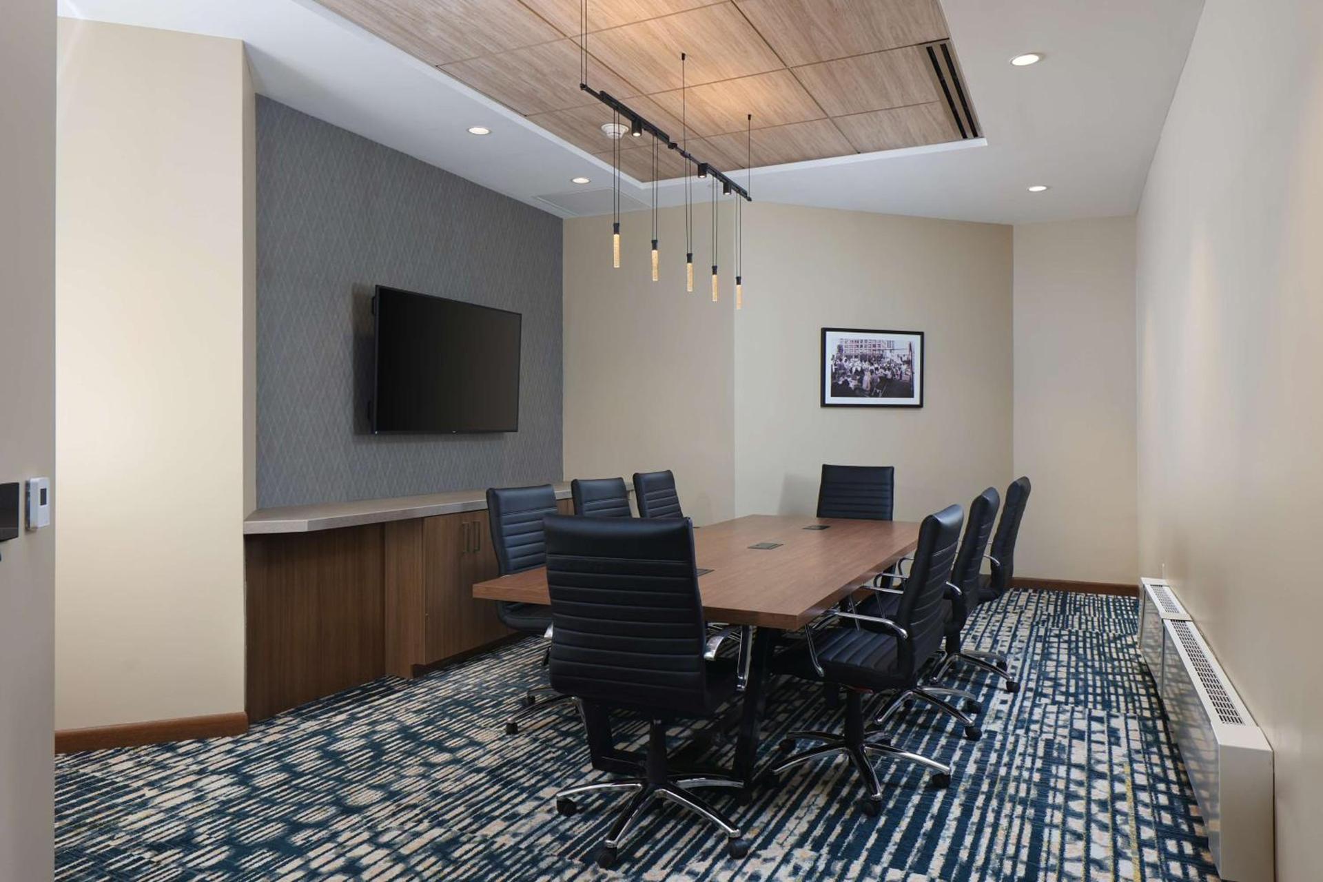 Doubletree By Hilton Battle Creek photo 16