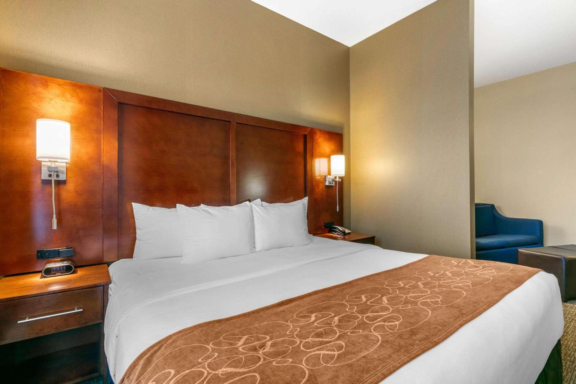 Comfort Suites Forrest City photo 14