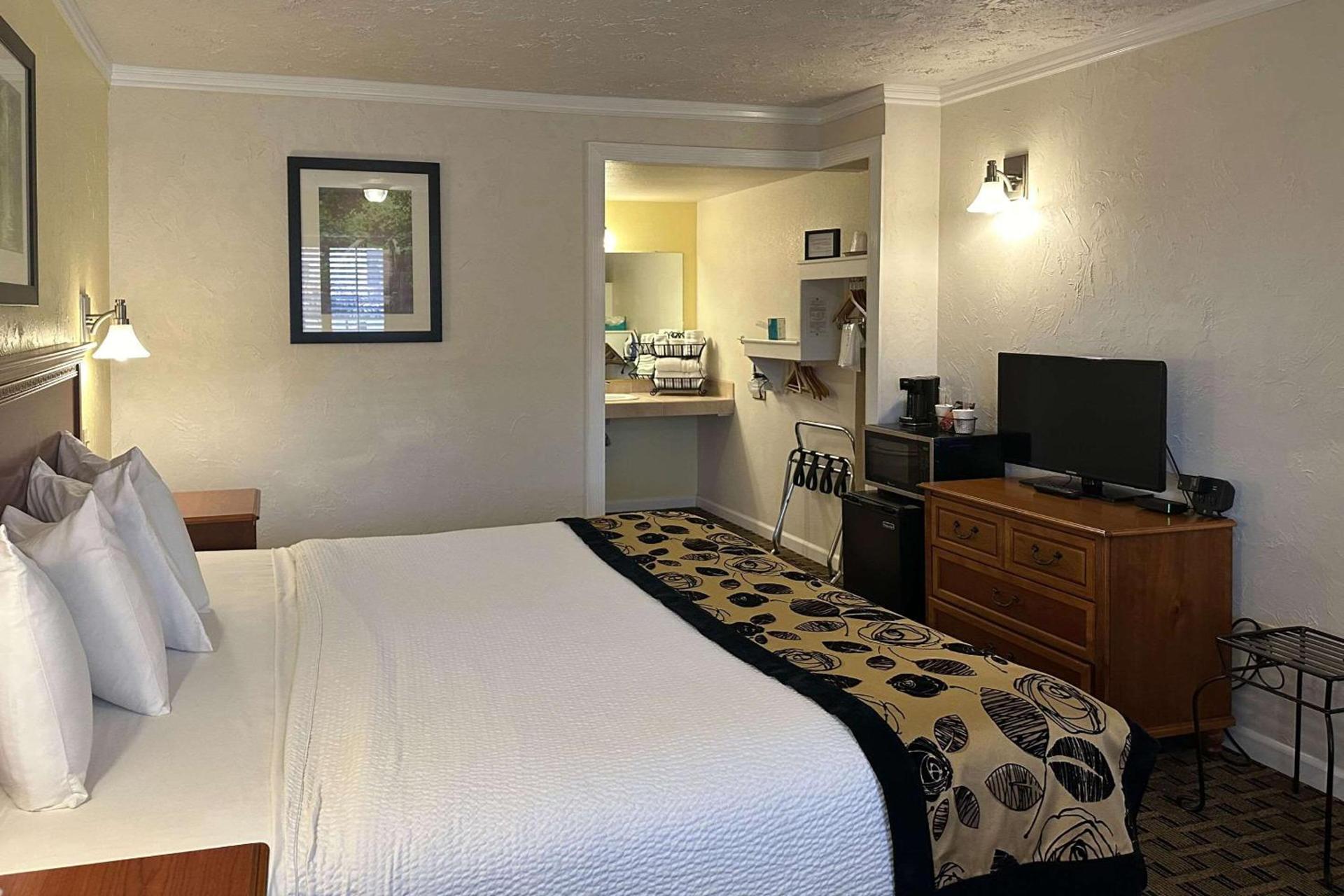 The Inn at Baechtel Creek photo 30