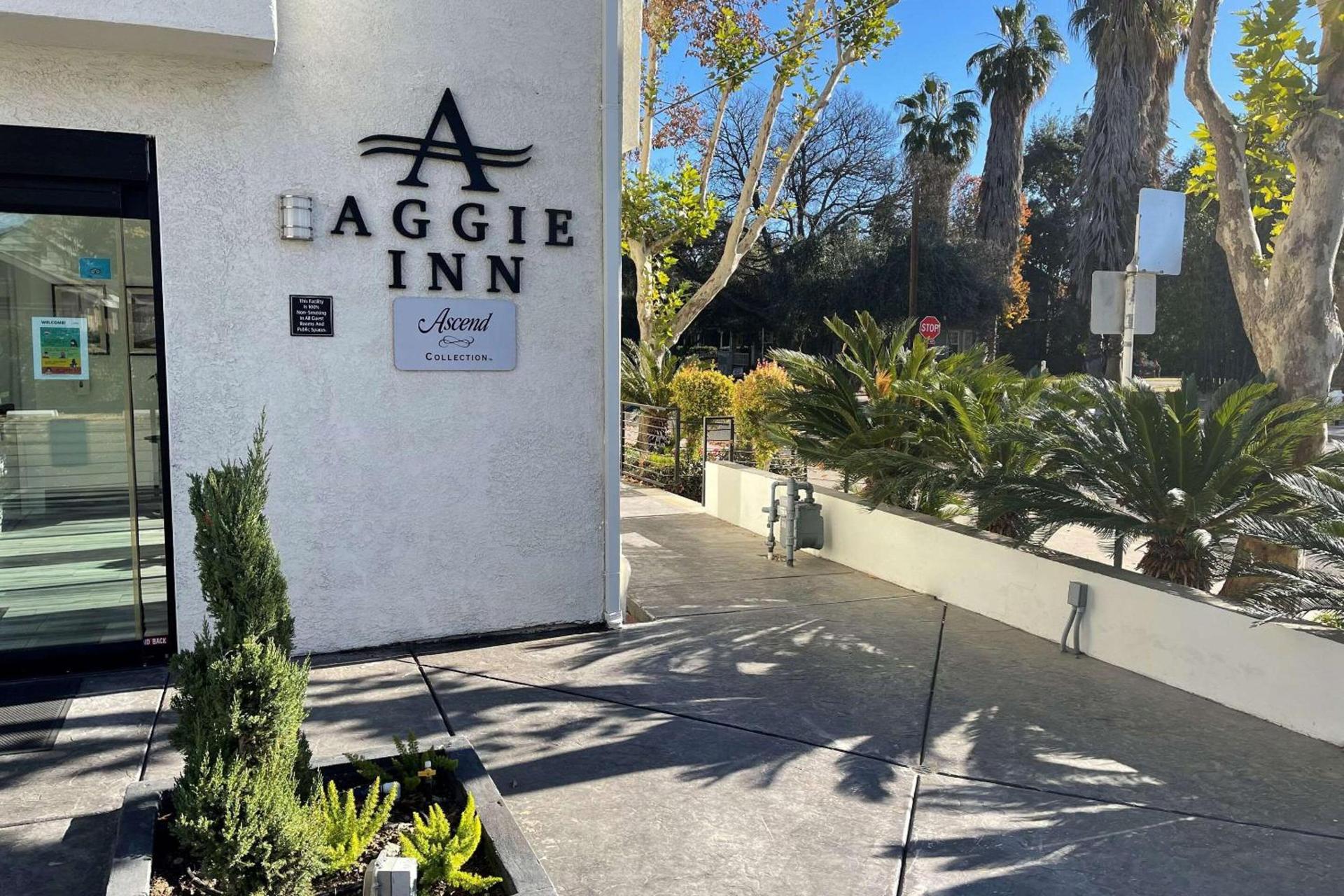 Aggie Inn, an Ascend Collection Hotel photo 2