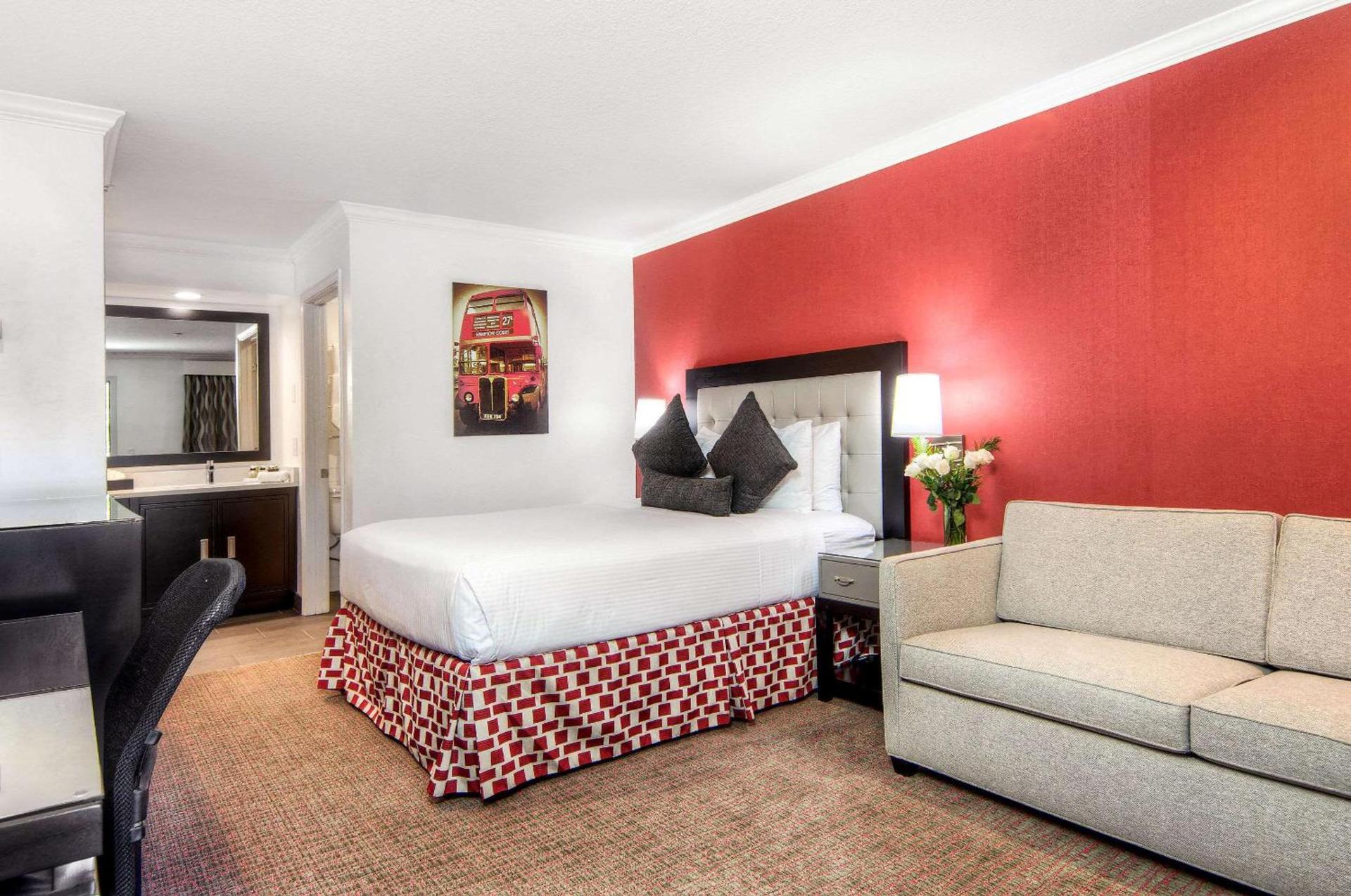 Aggie Inn, an Ascend Collection Hotel photo 7