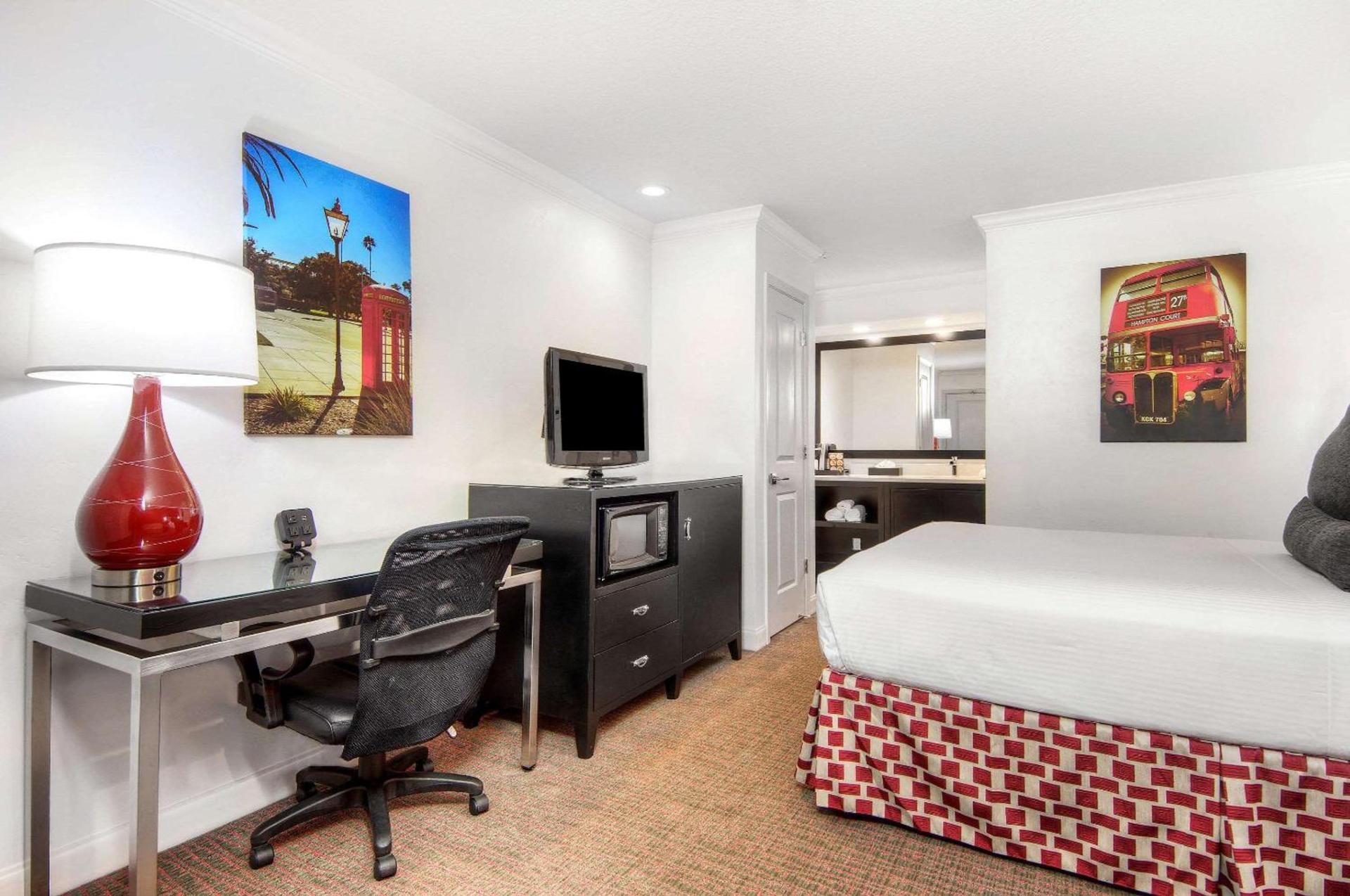 Aggie Inn, an Ascend Collection Hotel photo 9