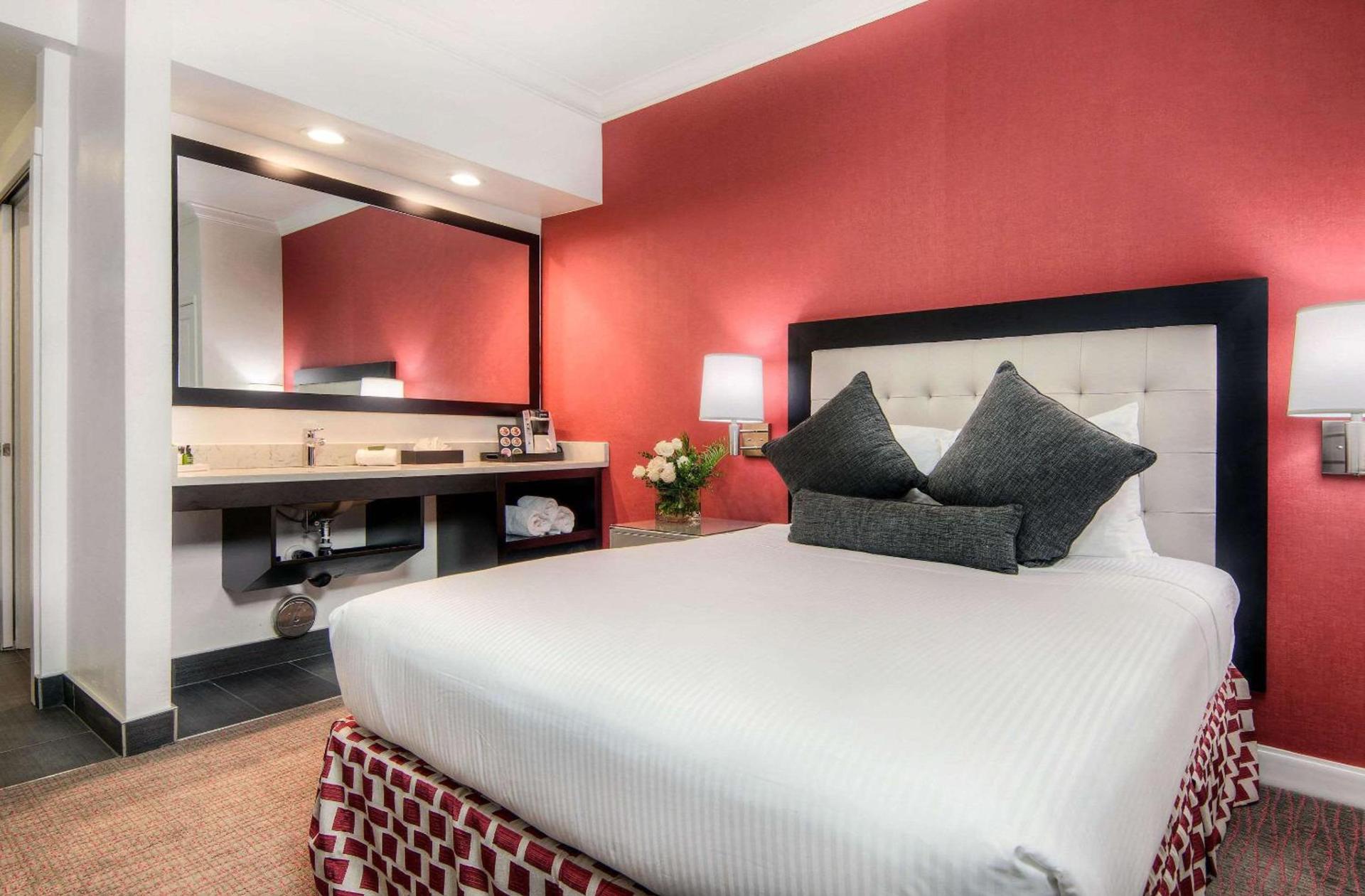 Aggie Inn, an Ascend Collection Hotel photo 14