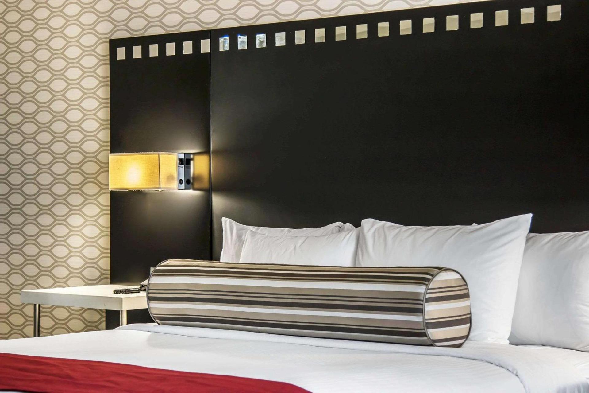 Tilt Hotel Universal-Hollywood, an AGA Collection Hotel photo 10