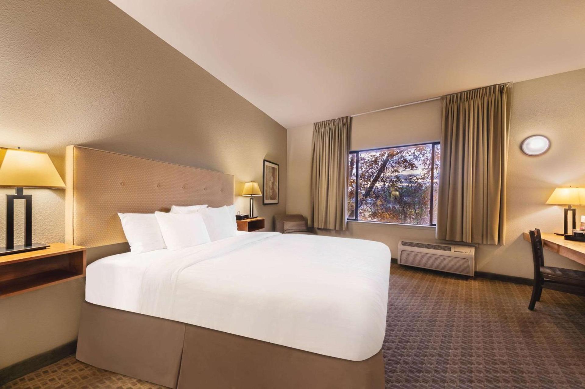 Gaia Hotel & Spa Redding, an Ascend Collection Hotel photo 5