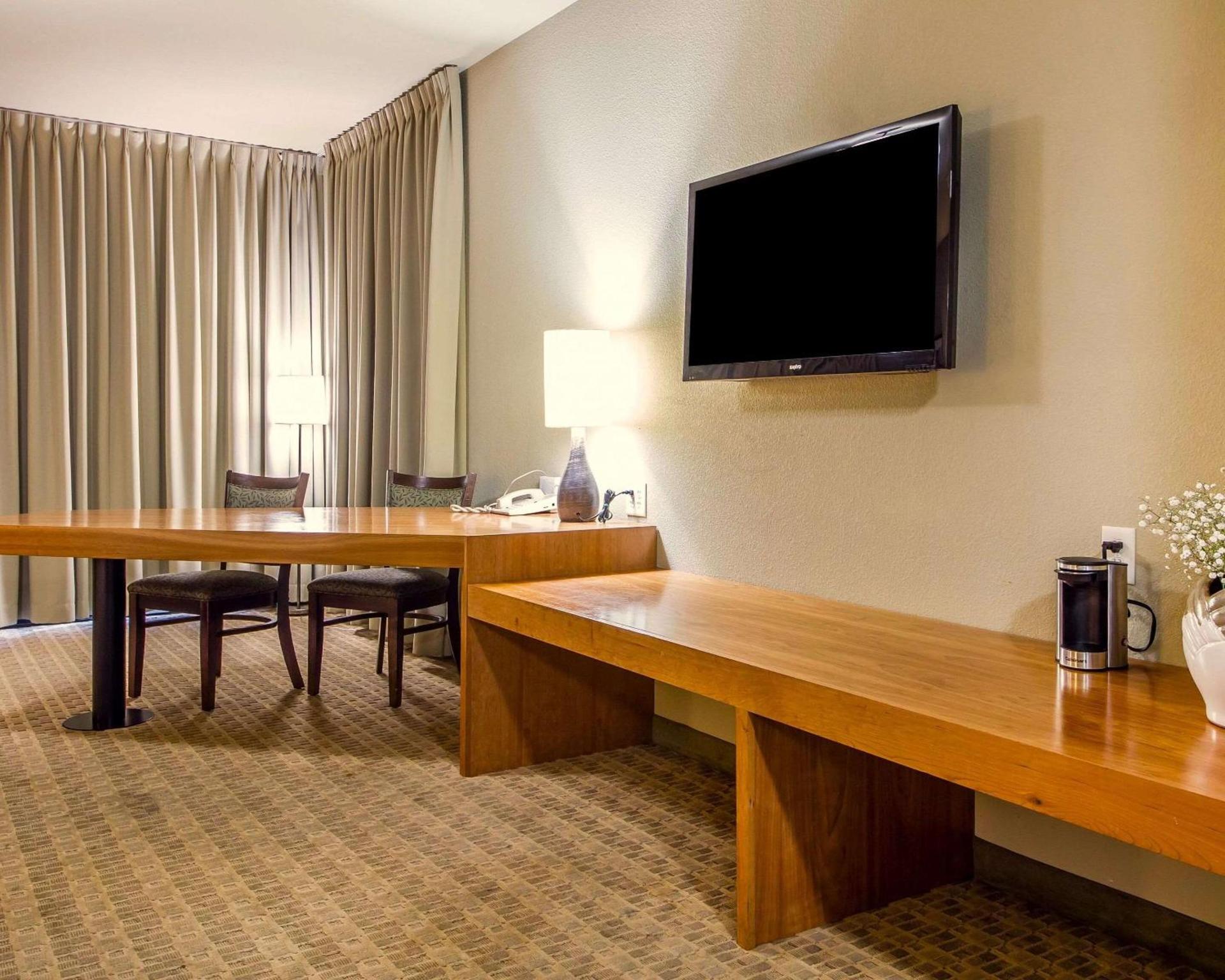Gaia Hotel & Spa Redding, an Ascend Collection Hotel photo 7