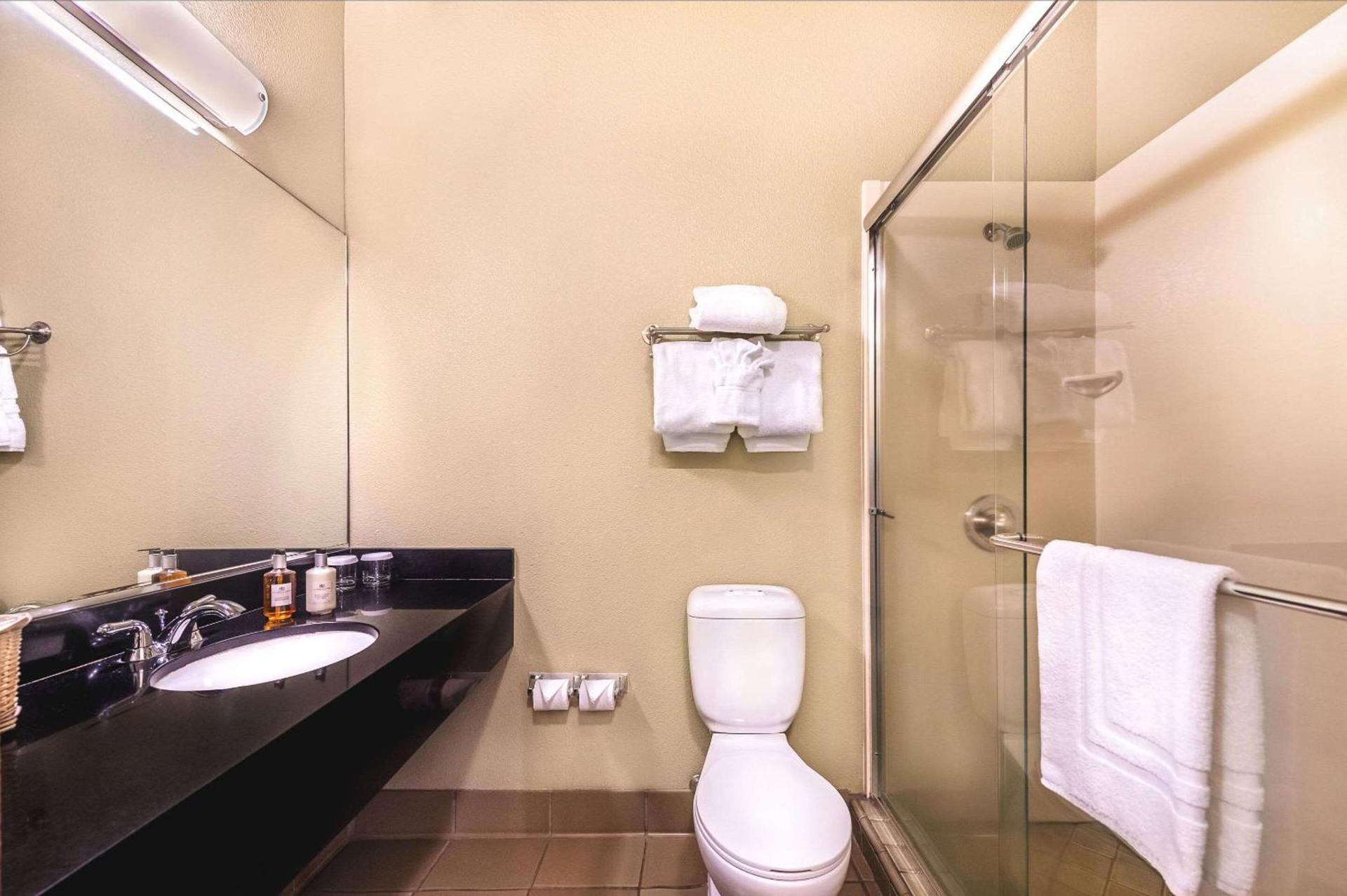 Gaia Hotel & Spa Redding, an Ascend Collection Hotel photo 11