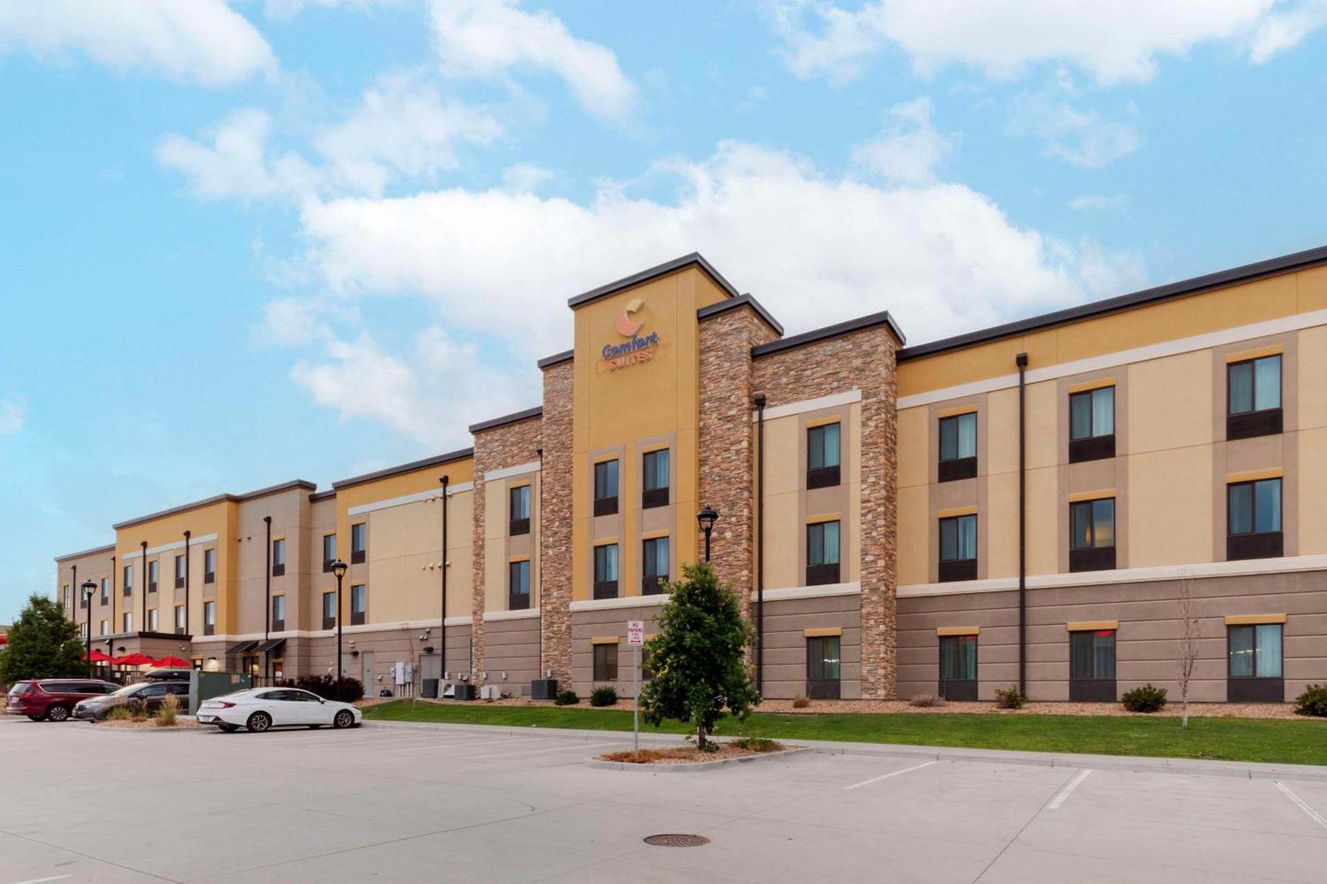 Comfort Suites Loveland photo 2