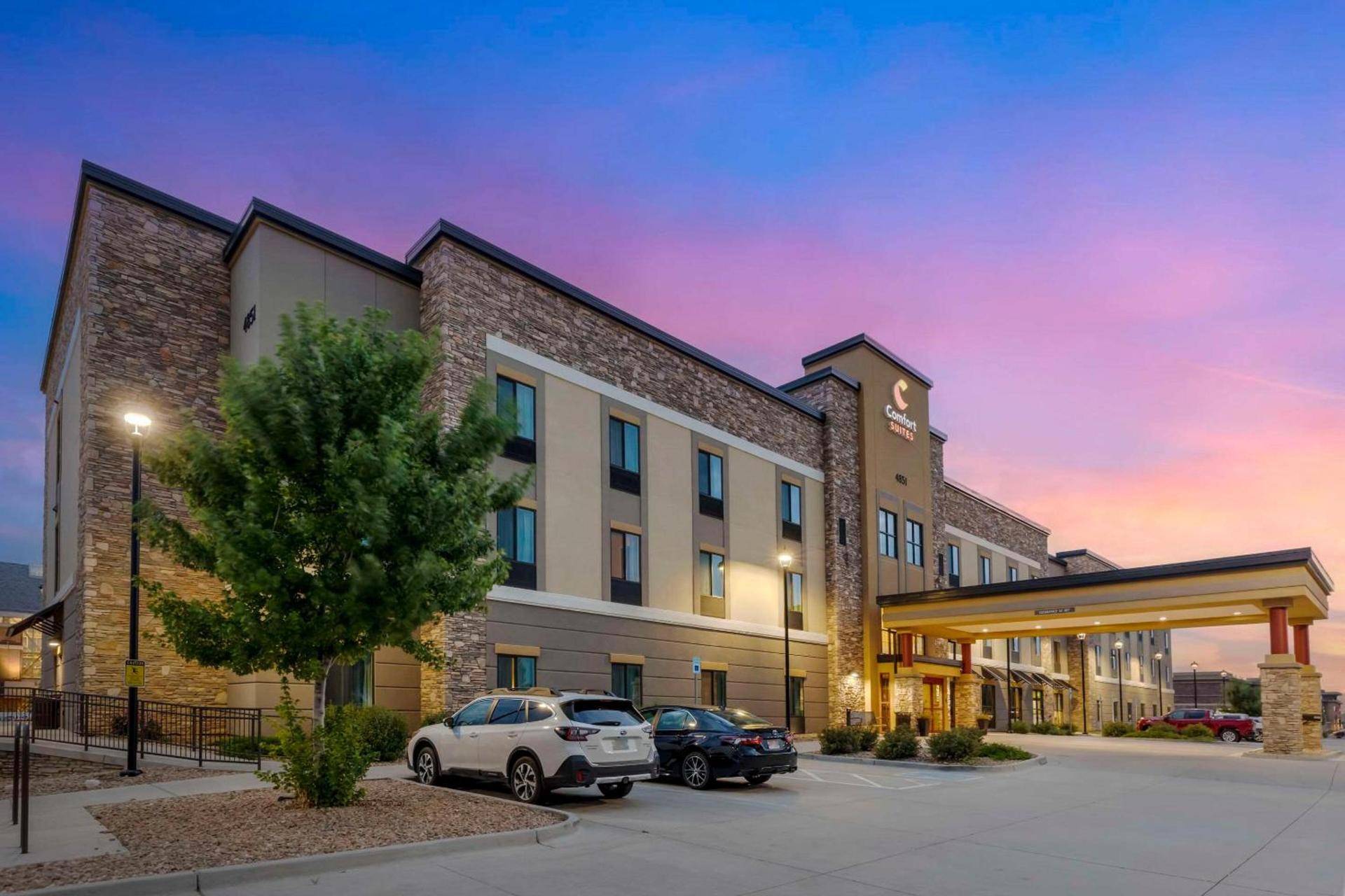 Comfort Suites Loveland photo 43