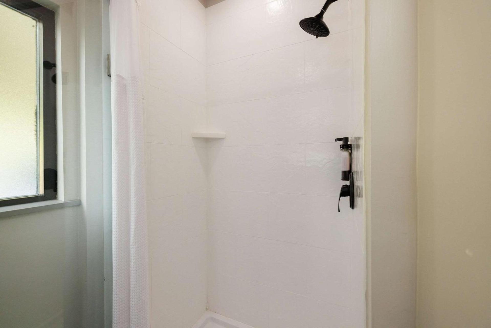 Inn Marin and Suites, an Ascend Collection Hotel photo 61