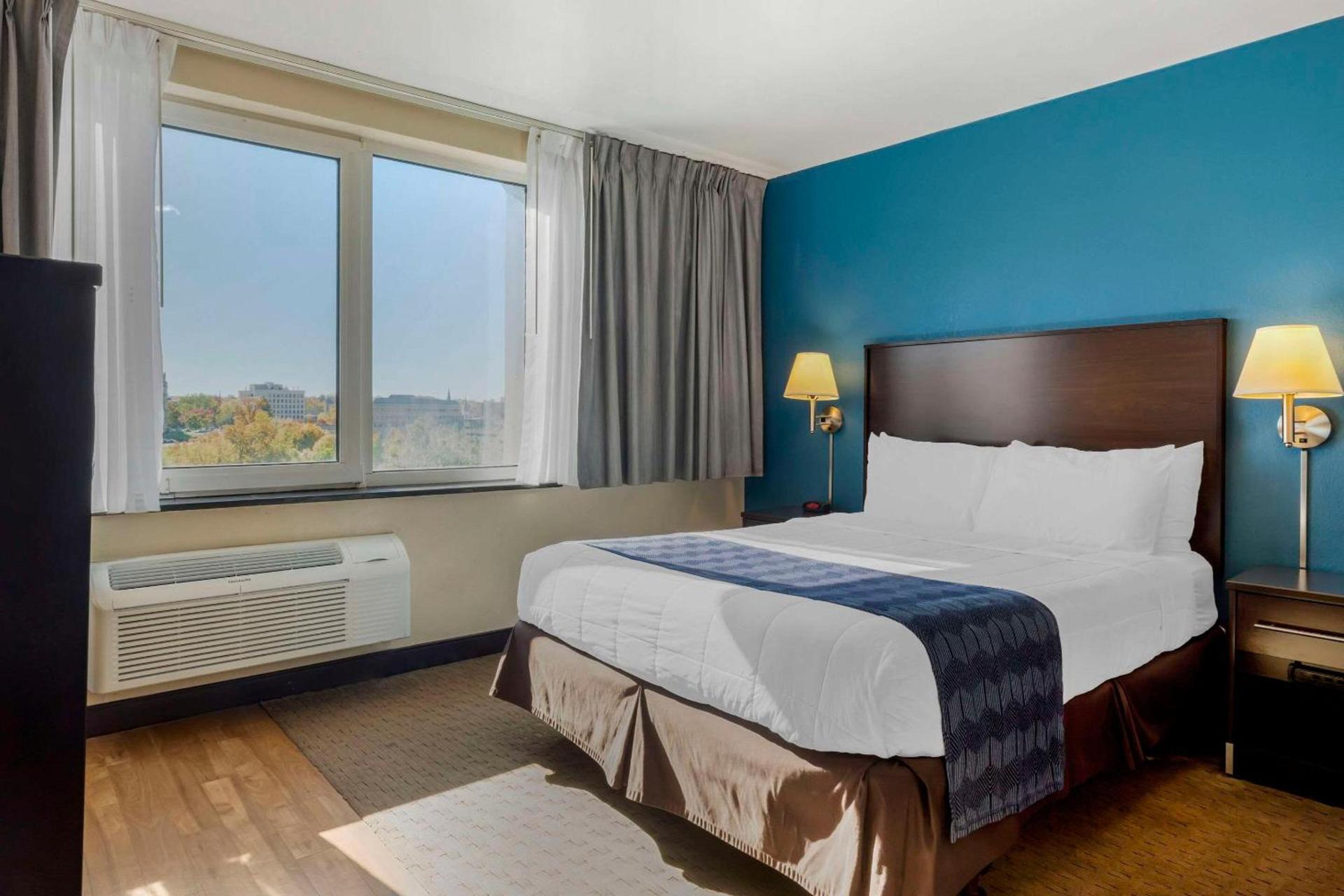The Capitol Hotel photo 69
