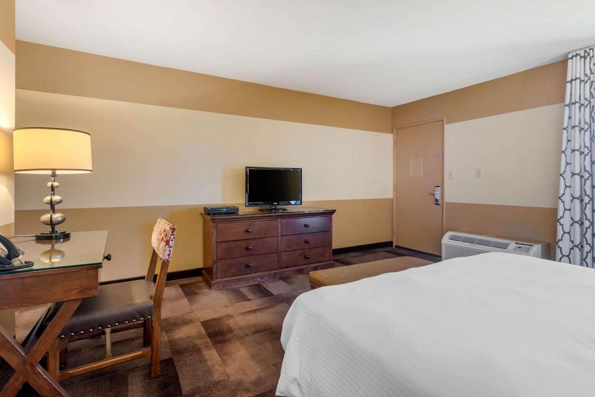 Carlton Oaks Lodge, an Ascend Collection Hotel photo 48
