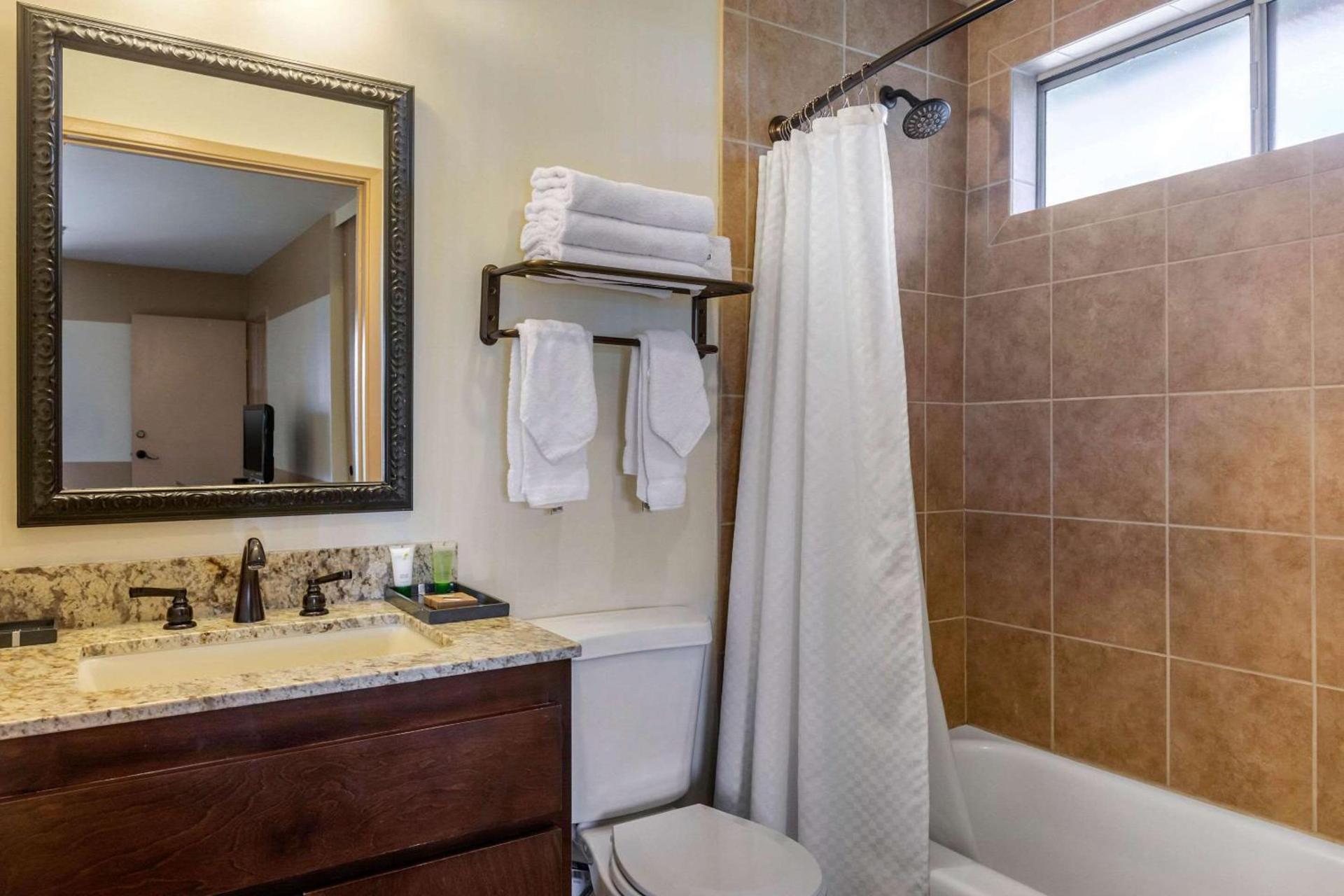 Carlton Oaks Lodge, an Ascend Collection Hotel photo 54