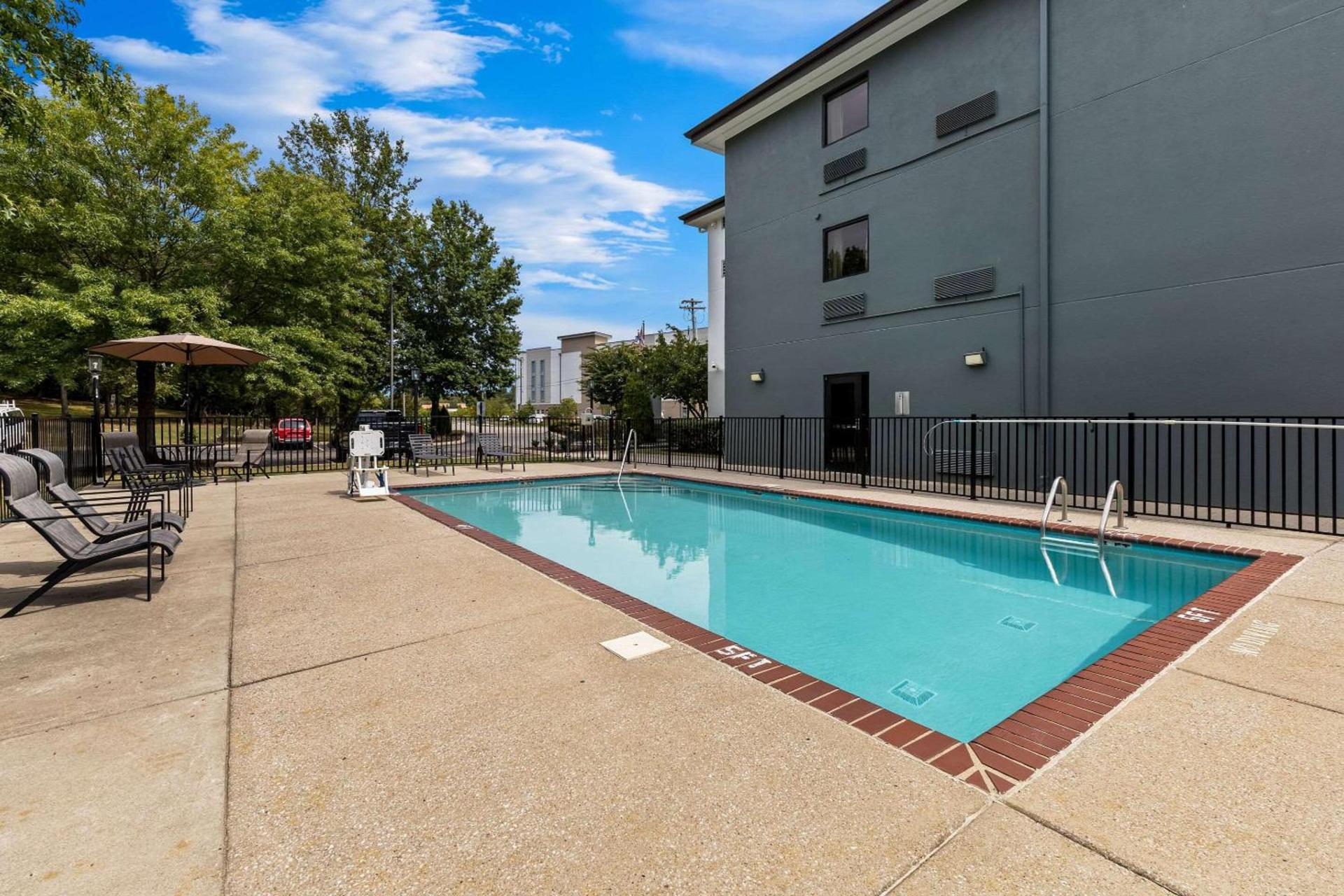 Clarion Pointe Franklin - Nashville Area photo 5