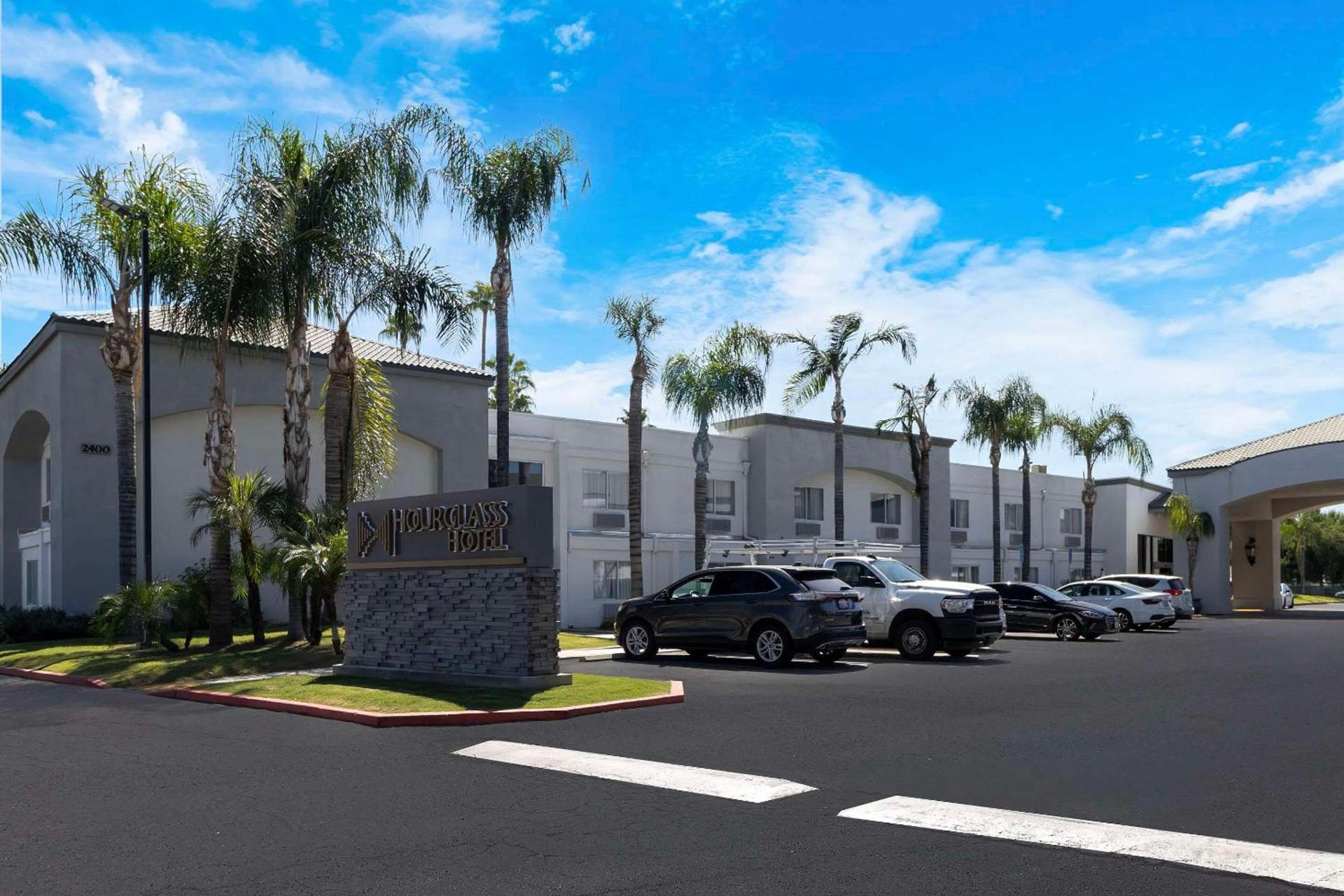 Hourglass Hotel, Trademark Collection by Wyndham — hotel in Bakersfield