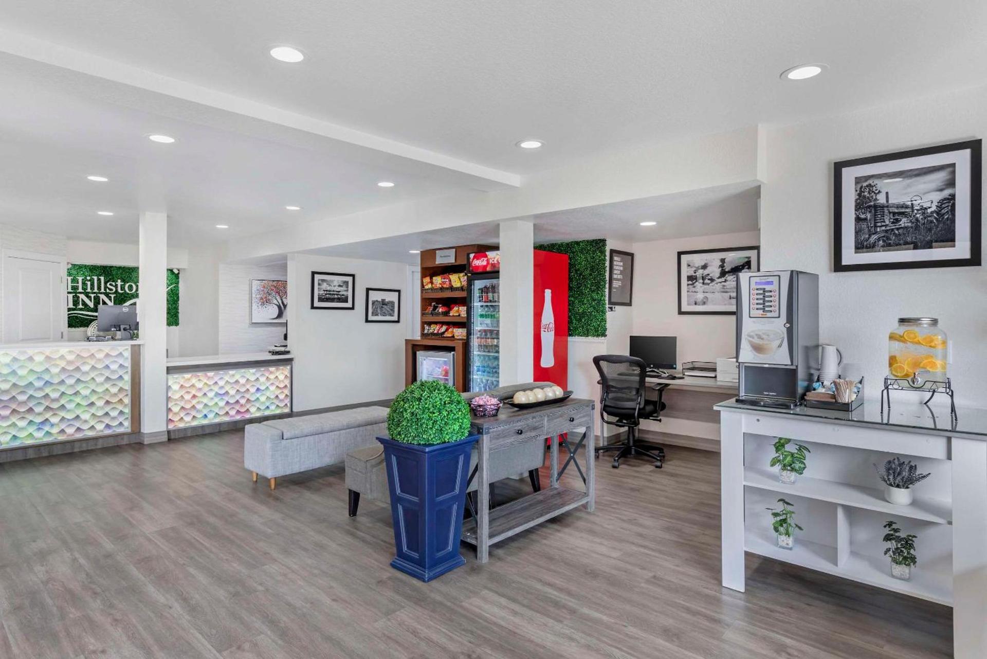 Hillstone Inn Tulare, an Ascend Collection Hotel photo 8