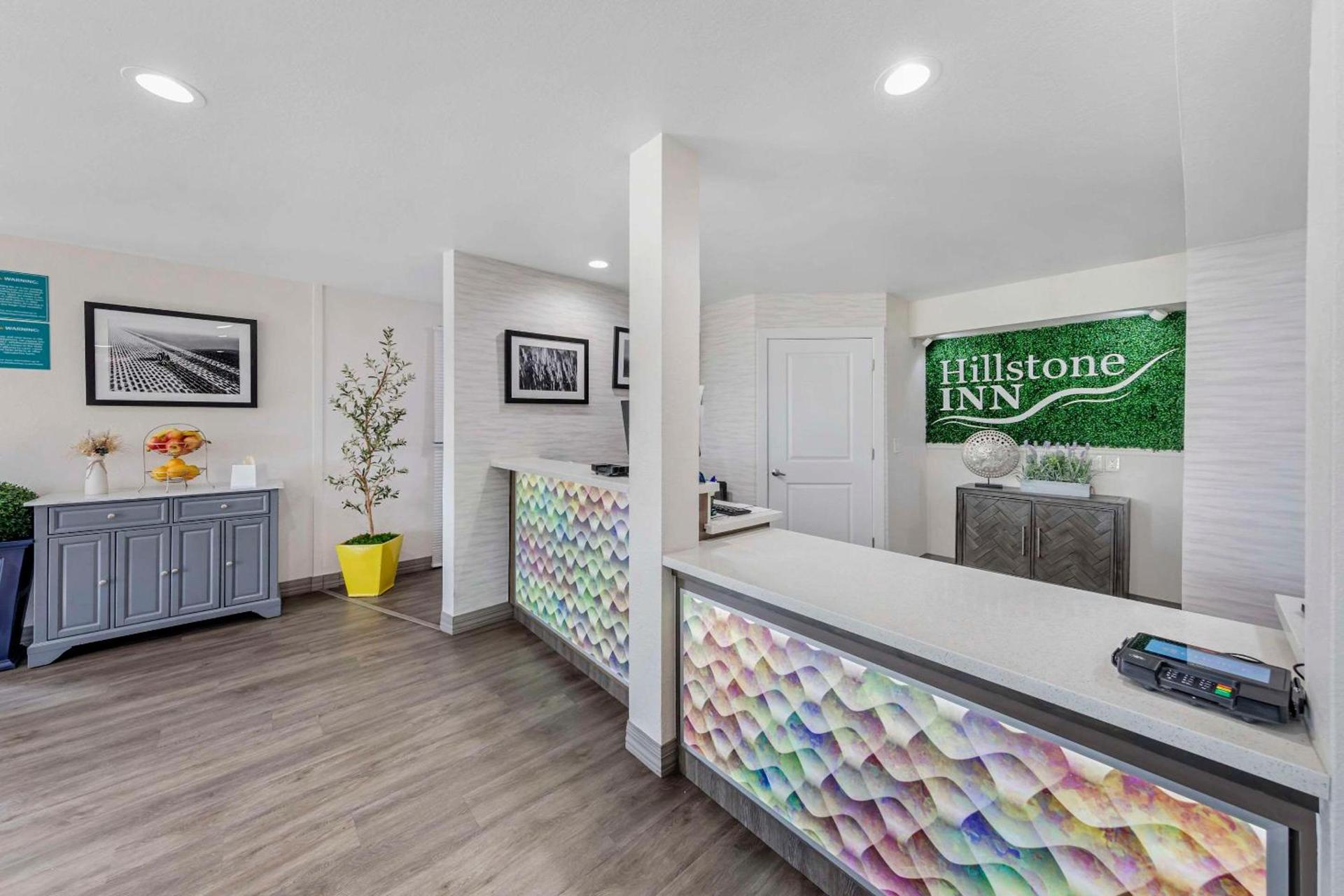 Hillstone Inn Tulare, an Ascend Collection Hotel photo 11