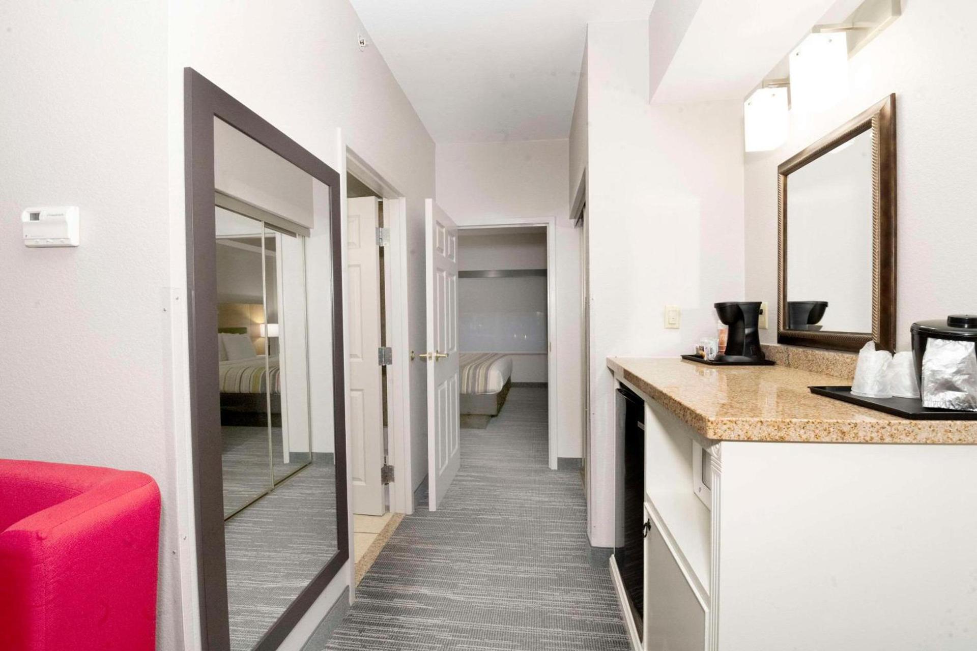 Country Inn & Suites by Radisson, Harrisburg - Hershey West, PA photo 34