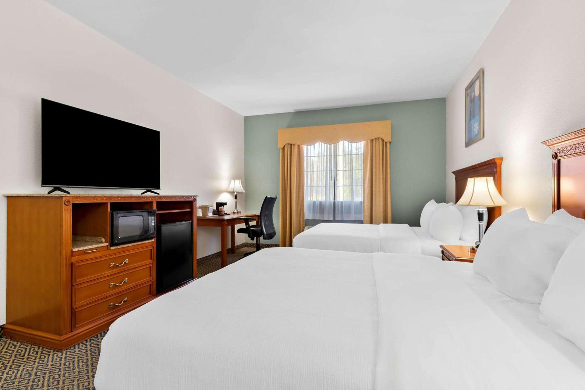 Quality Inn & Suites McAlester on Hwy 69 photo 14