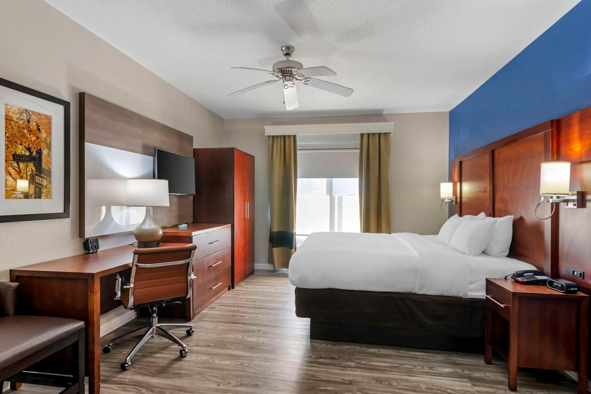 Comfort Suites St Charles-St Louis photo 13