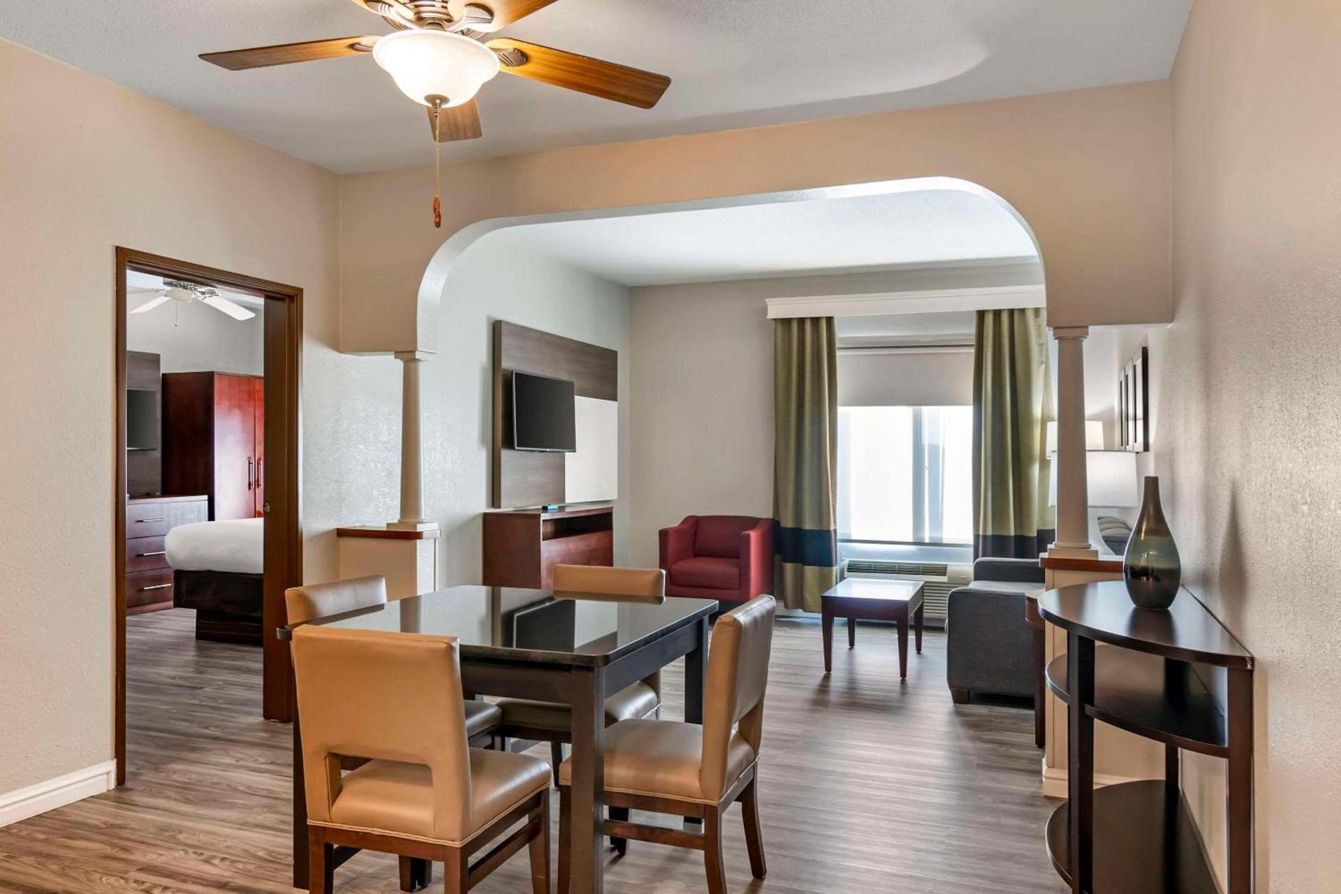 Comfort Suites St Charles-St Louis photo 15