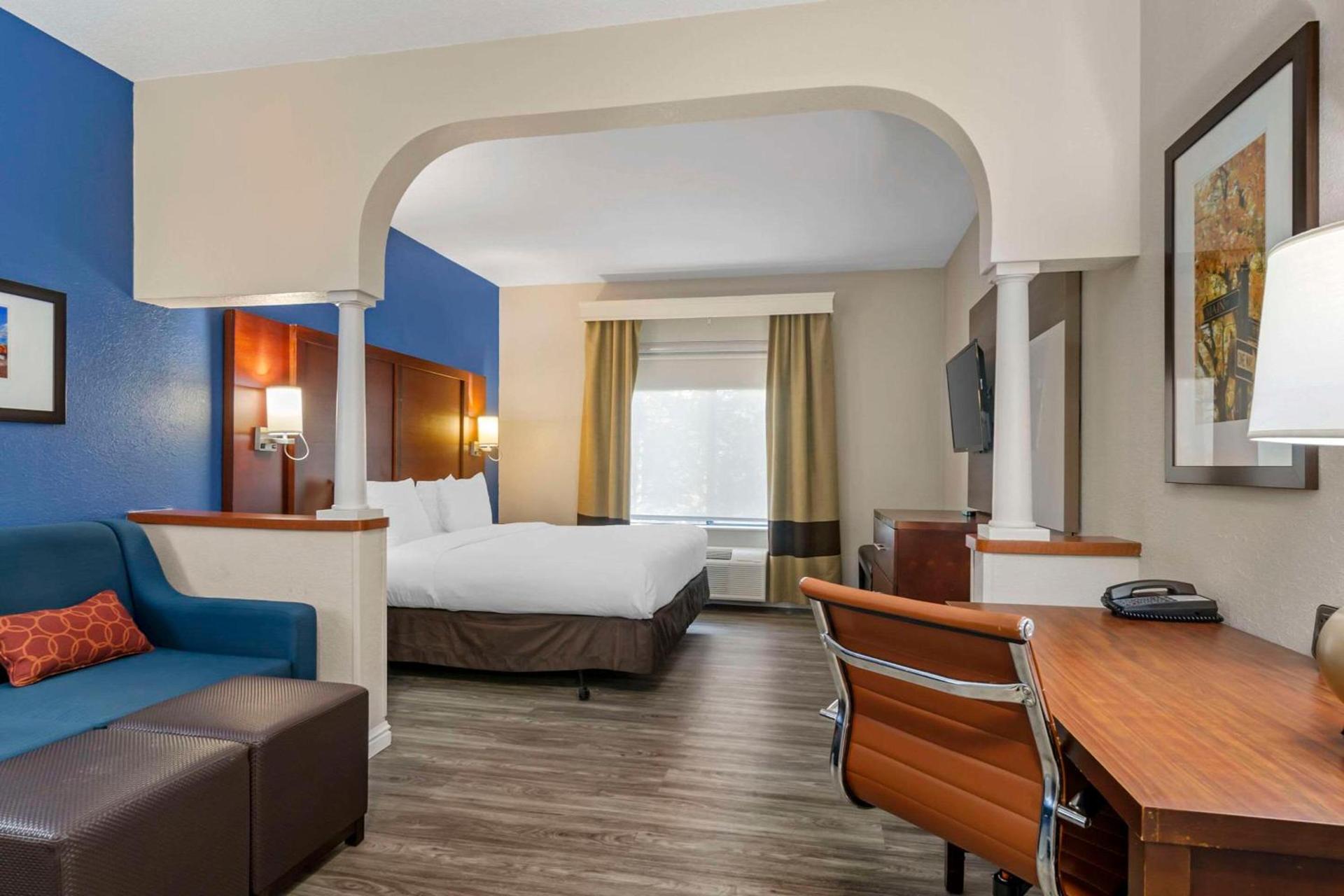 Comfort Suites St Charles-St Louis photo 24